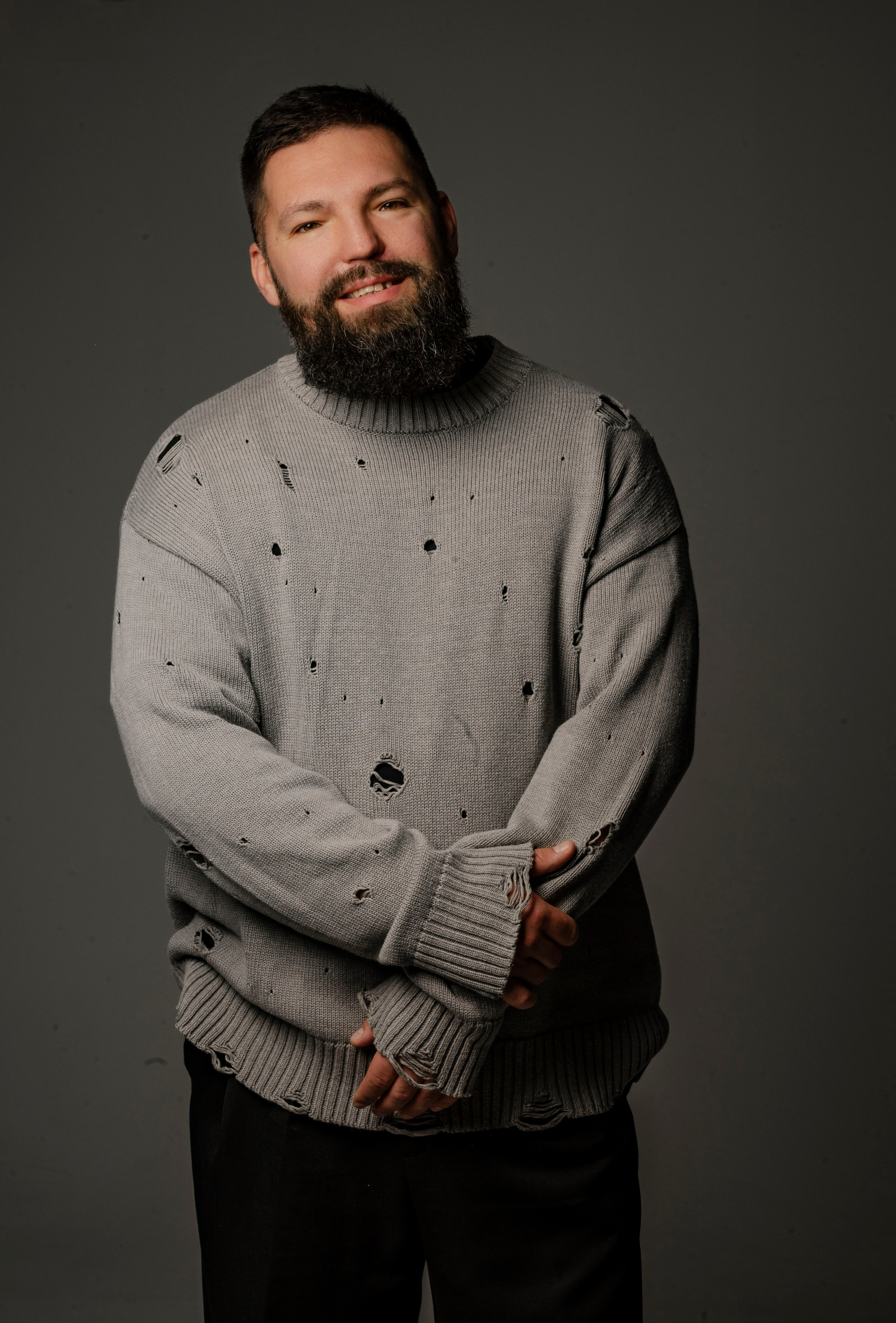 Роман. Профессиональный фотограф беременности в СПБ. Стильные фотосессии беременности в стиле минимализм и классическая фотография