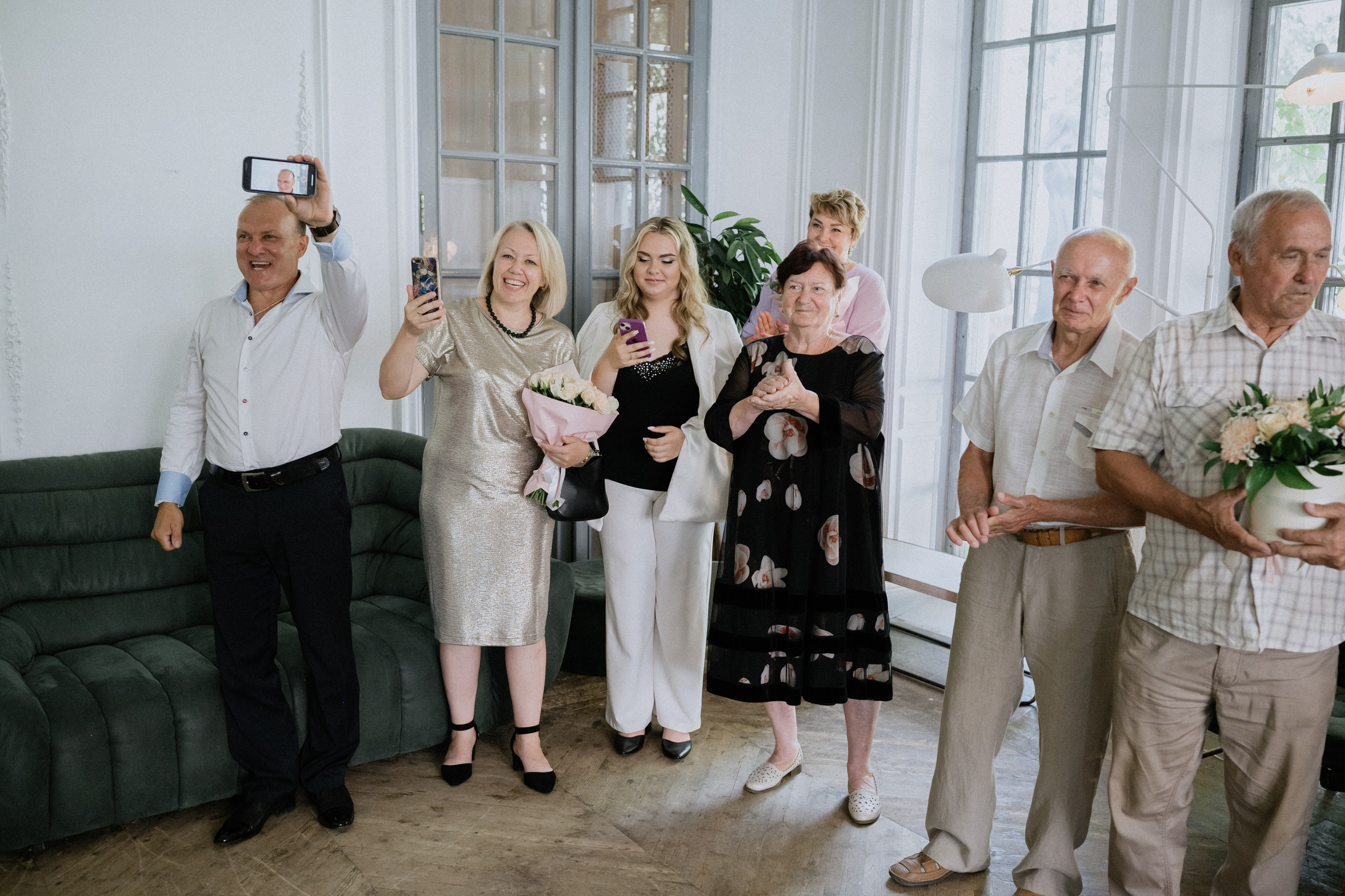 Регистрация брака и фотосессия в Особняке Royal. Свадебный фотограф Москва — Сергей и Татьяна