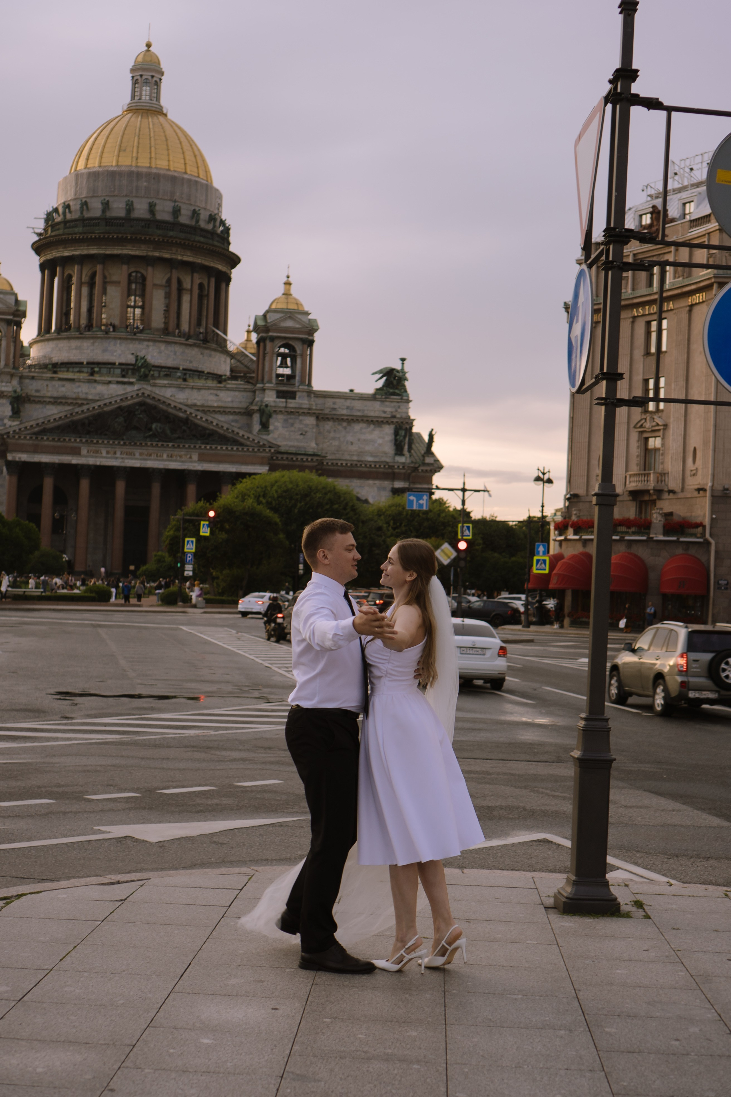 СВАДЕБНАЯ СЬЕМКА С ИСАКИЕВСКИМ СОБОРОМ, АСТОРИЯ И ЗАКОНОДАТЕЛЬНОЕ СОБРАНИЕ. Профессиональный фотограф, Санкт-Петербург — Виктория Богомолова