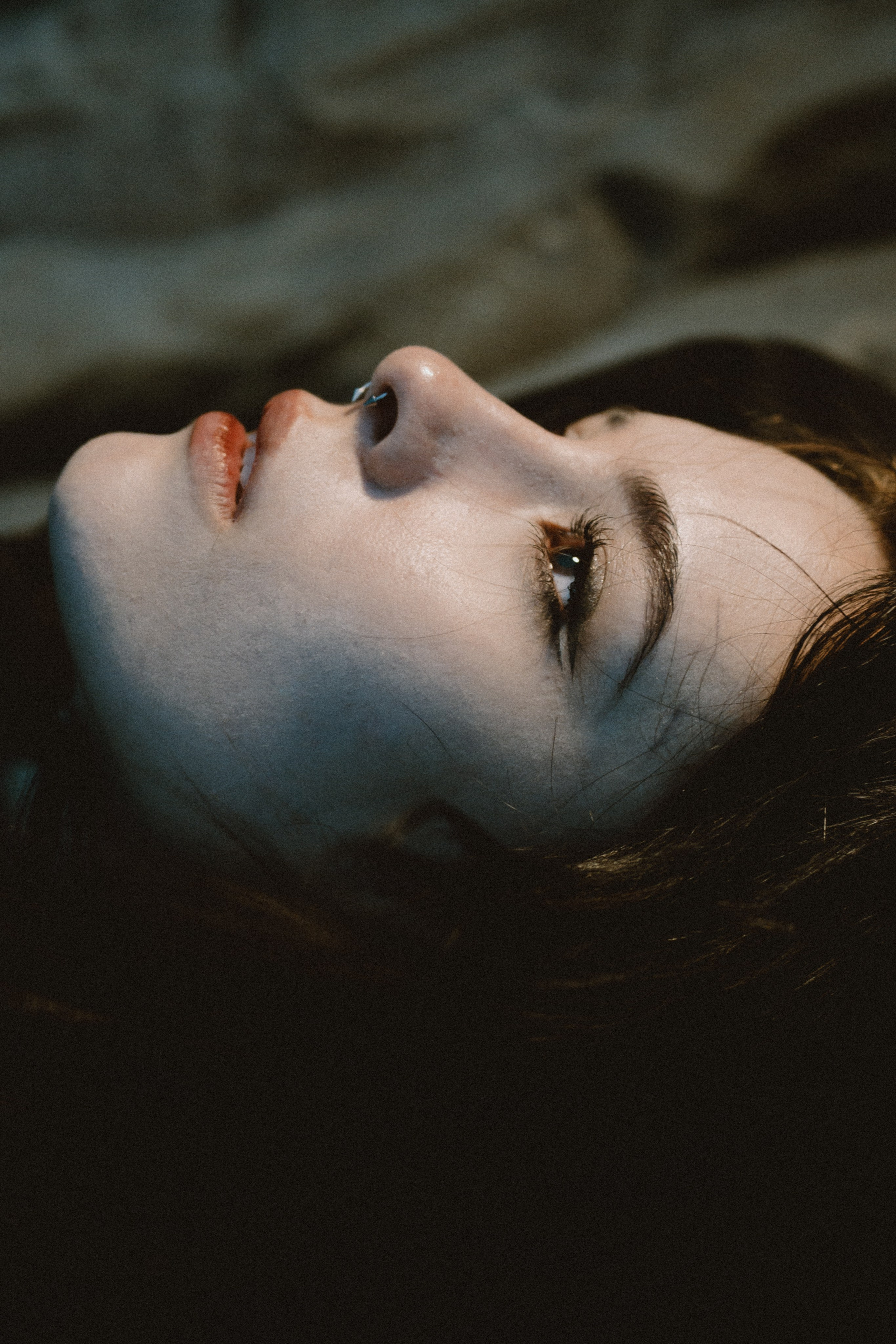 Съёмка у моря с оленьими рогами