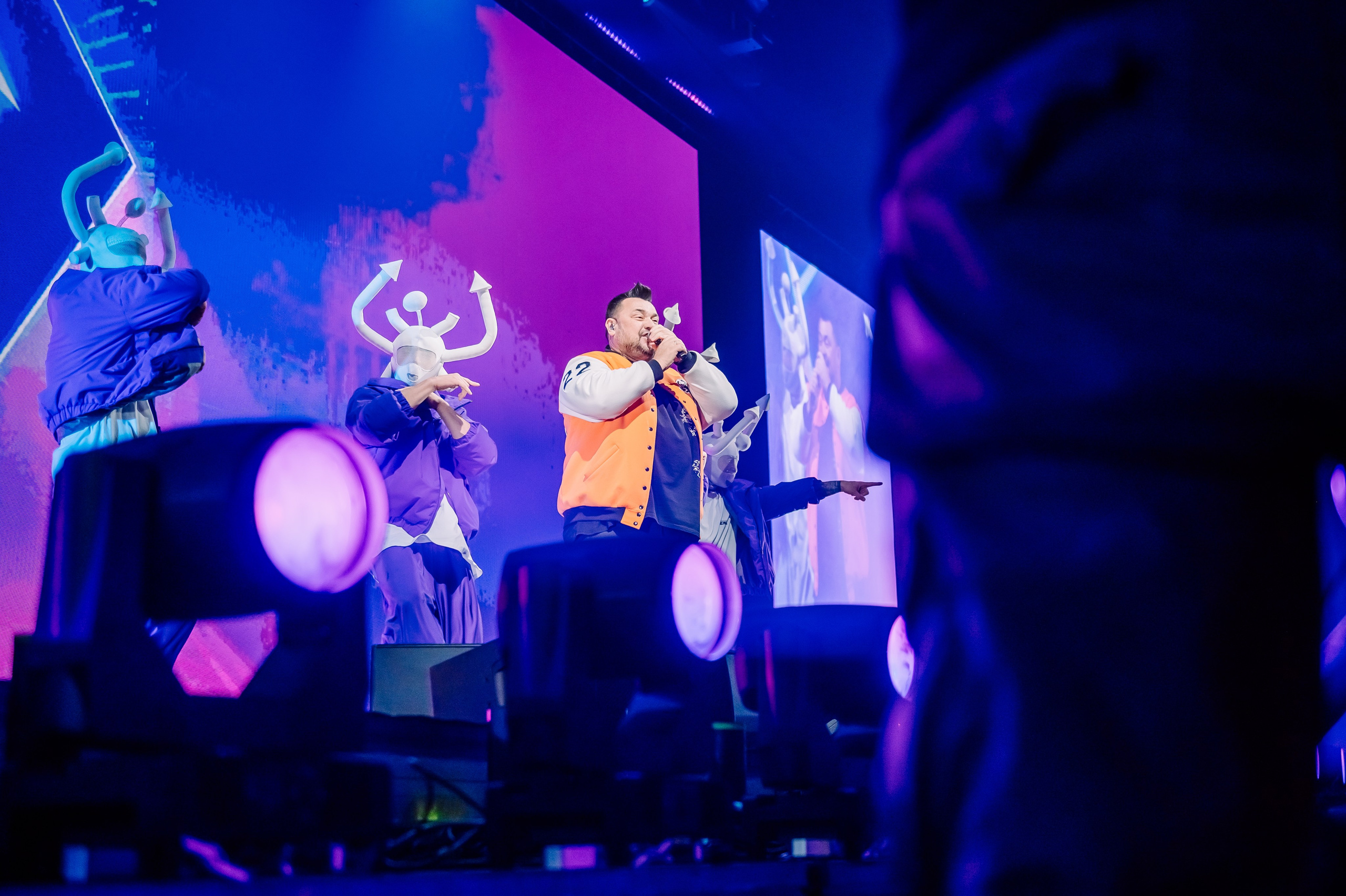 Руки вверх в Ледовом Дворце 15.11.2025. Детский фотограф, семейный фотограф и репортажи в Кемерово