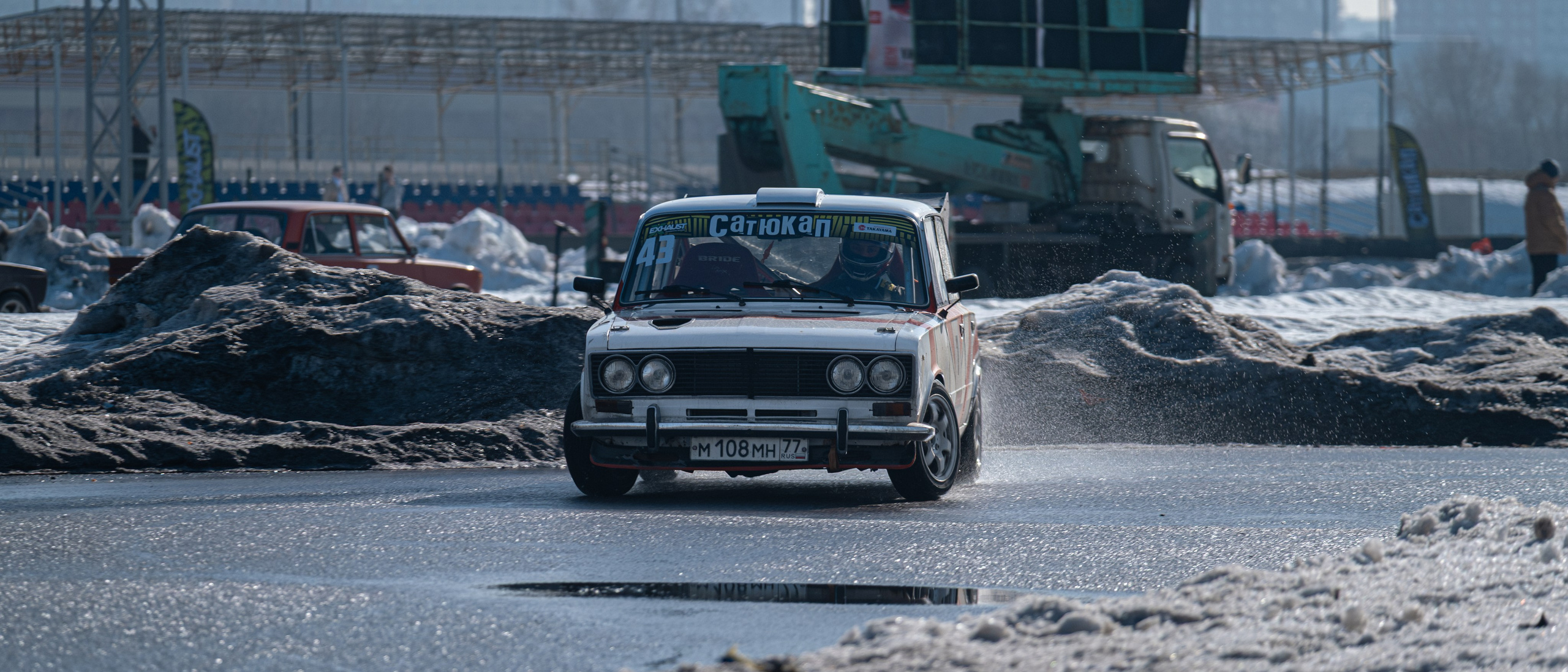 Спортивная автомобильная съемка. Malenkyia