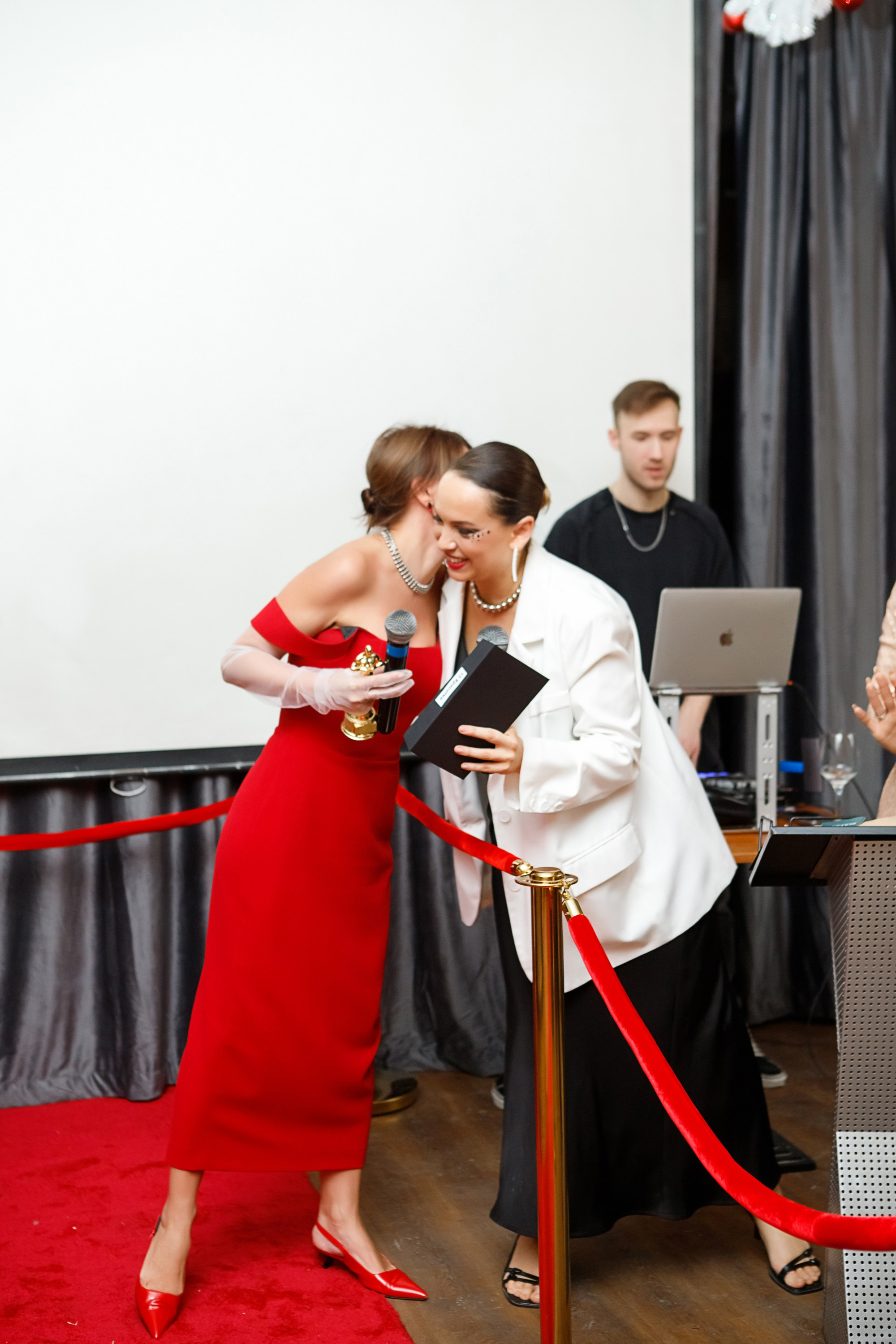 Hit Meet. Репортажный и семейный фотограф в Новосибирске Елена Каменева