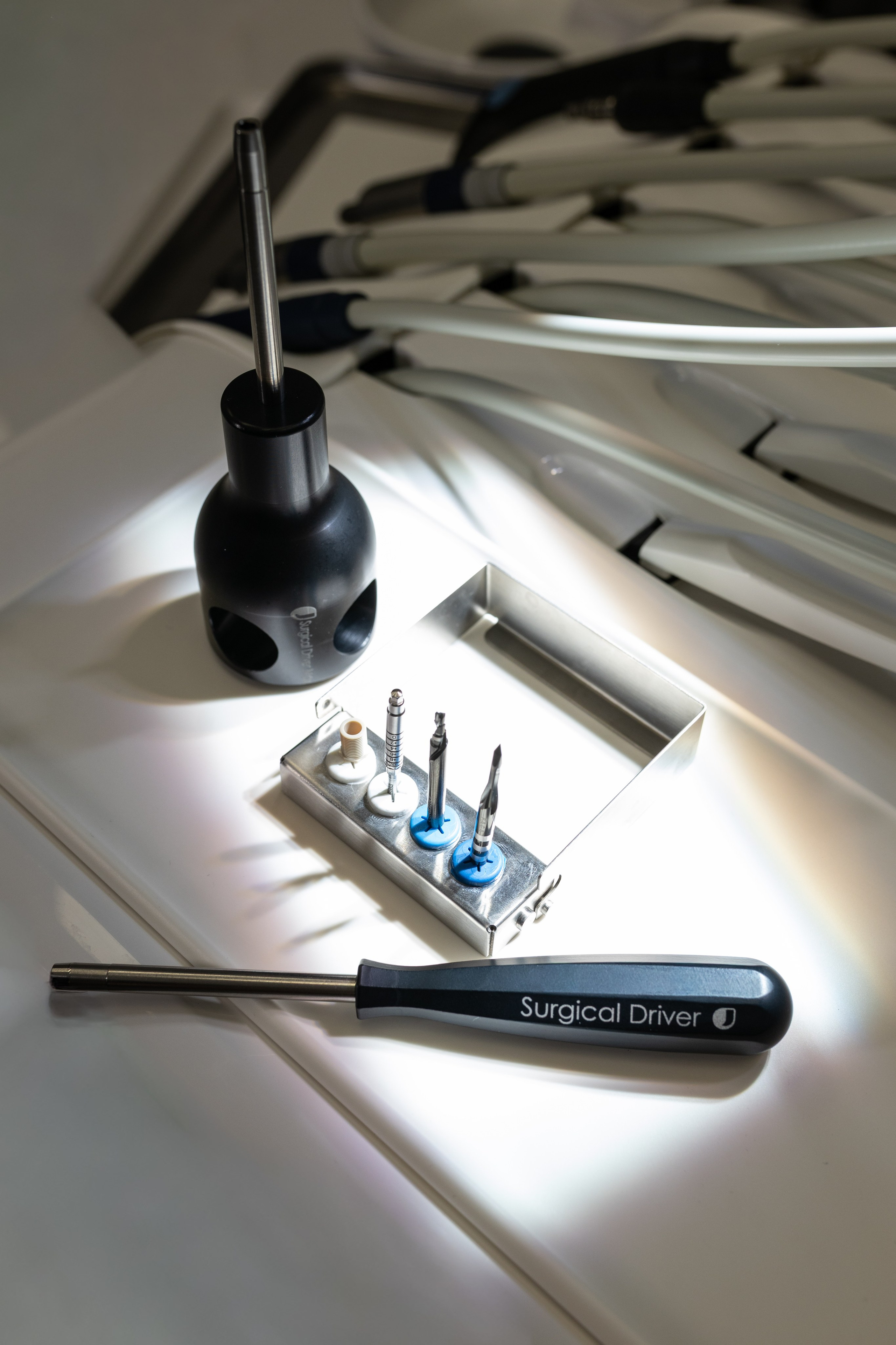 Дентальные импланты J Dental Care. Коммерческий фотограф в Алматы Марина Милис. Съёмка для брендов, компаний и проектов