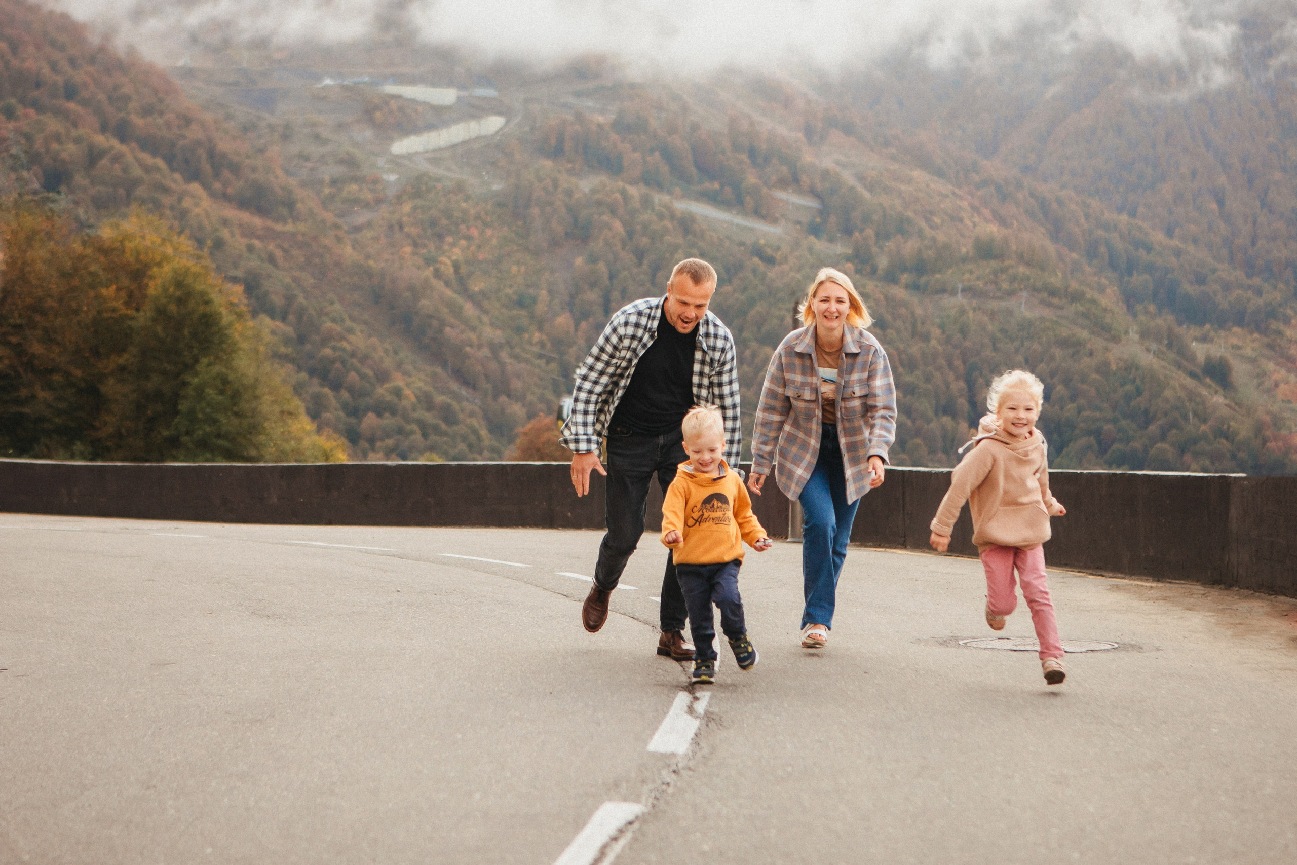 Семейная симфония. Семейный и свадебный фотограф Сочи Адлер Сириус Красная поляна