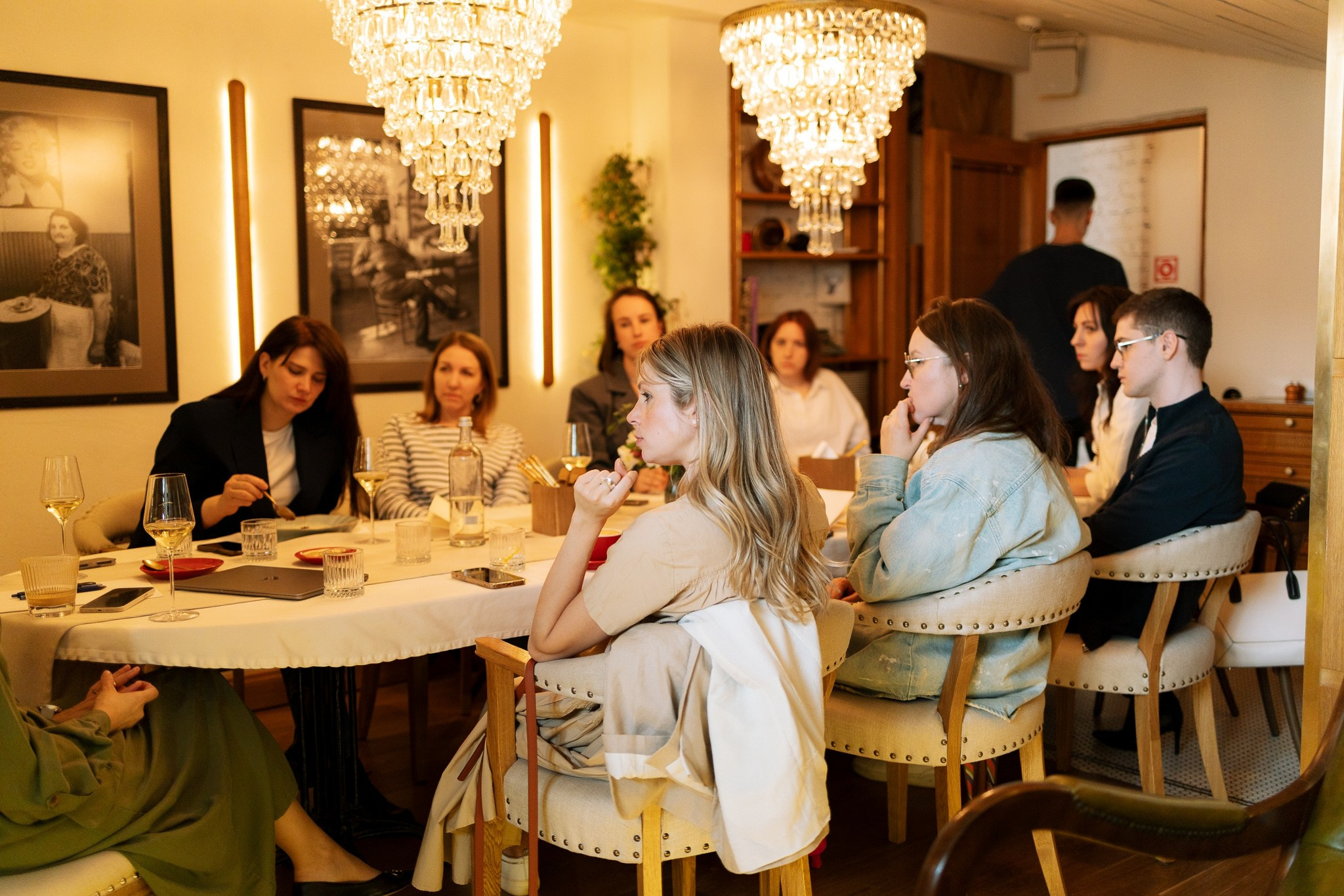 Event Division | Бизнес-встреча. Фотограф в Праге Александр Пивоваров