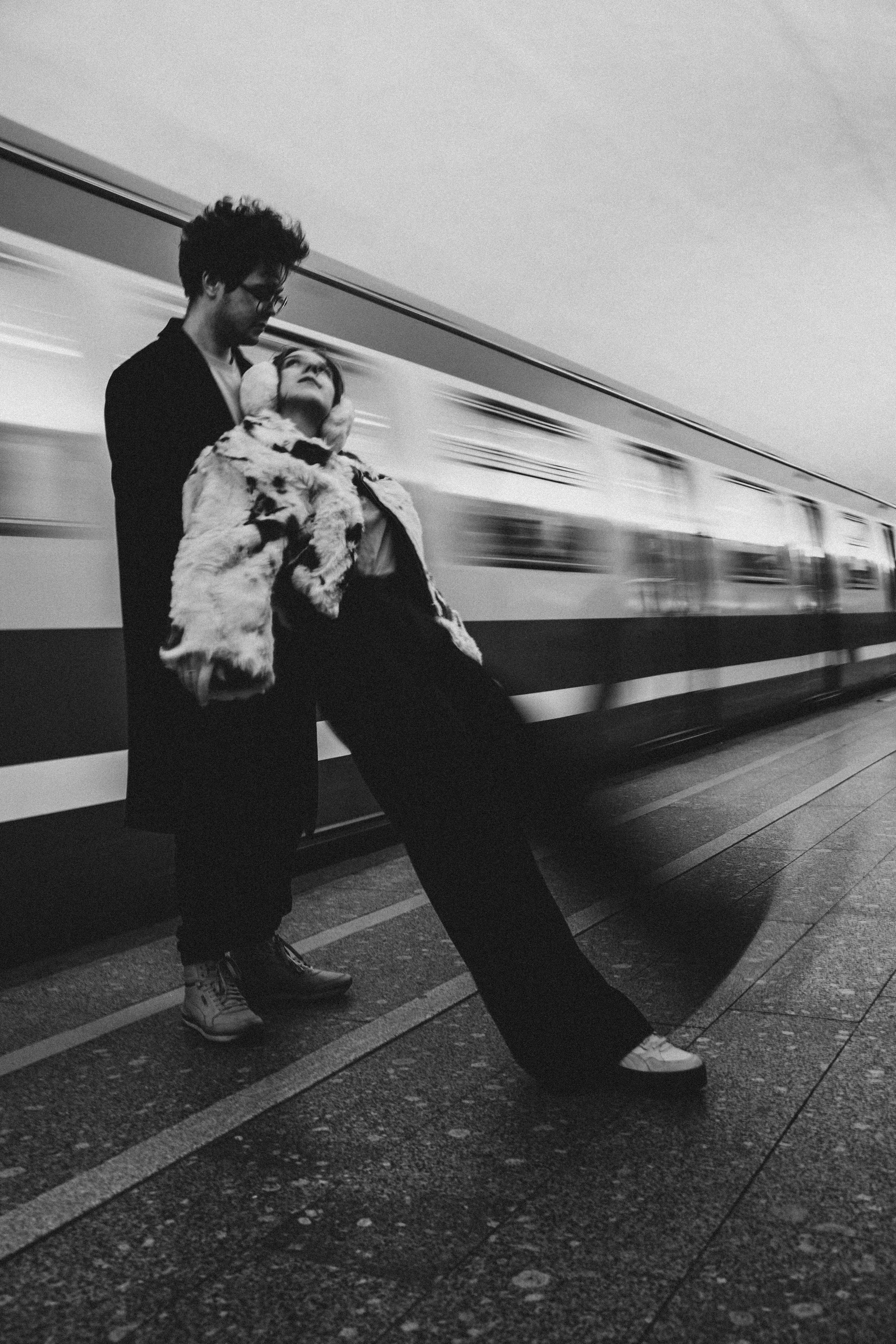 НОВОГОДНЯЯ ФОТОСЕСИИЯ ПАРЫ В МЕТРО ЛЮБОВЬ. Профессиональный фотограф, Санкт-Петербург — Виктория Богомолова