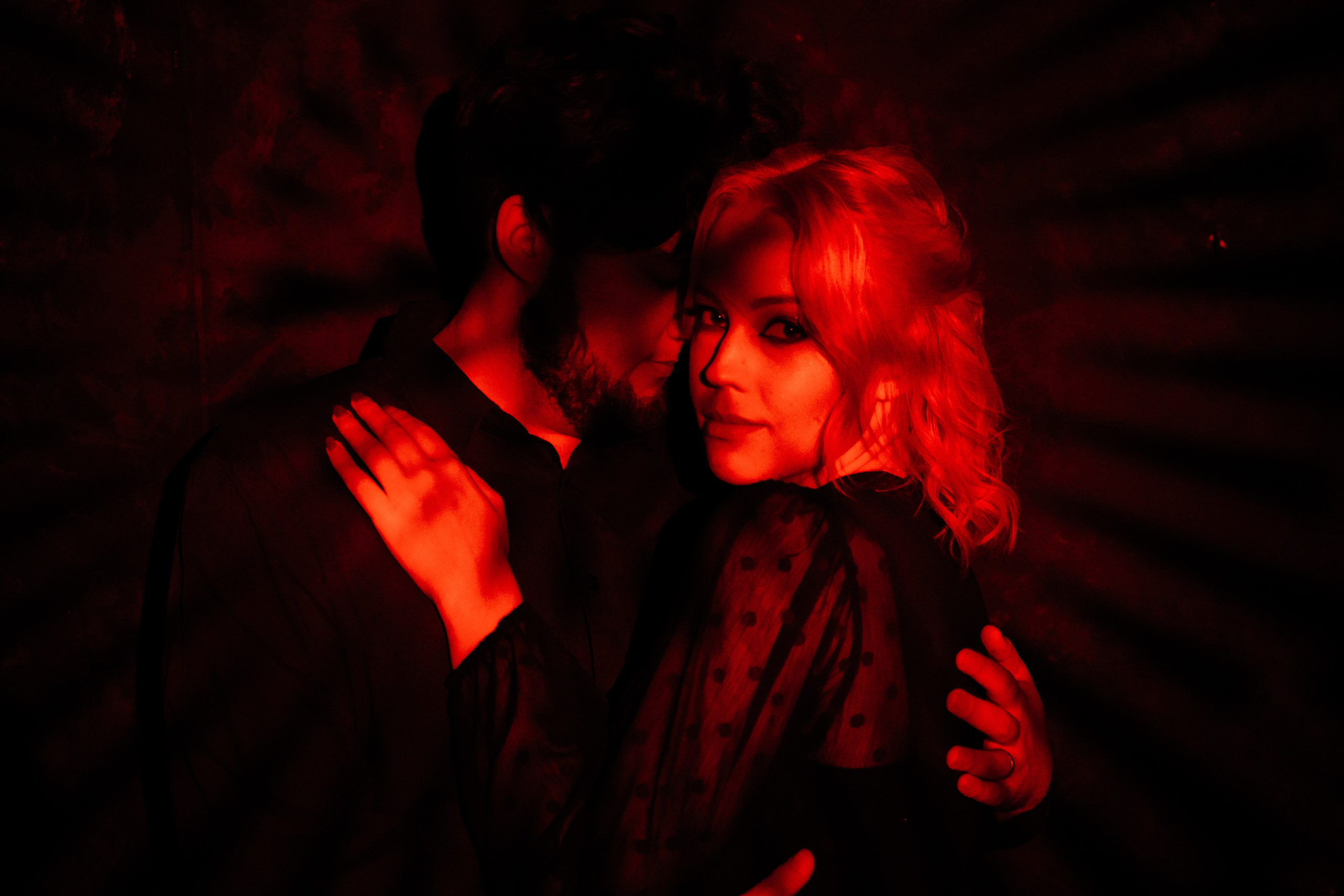 Love story «In total darkness». Свадебные фотограф и видеограф Наталья и Анатолий Новиковы СПб