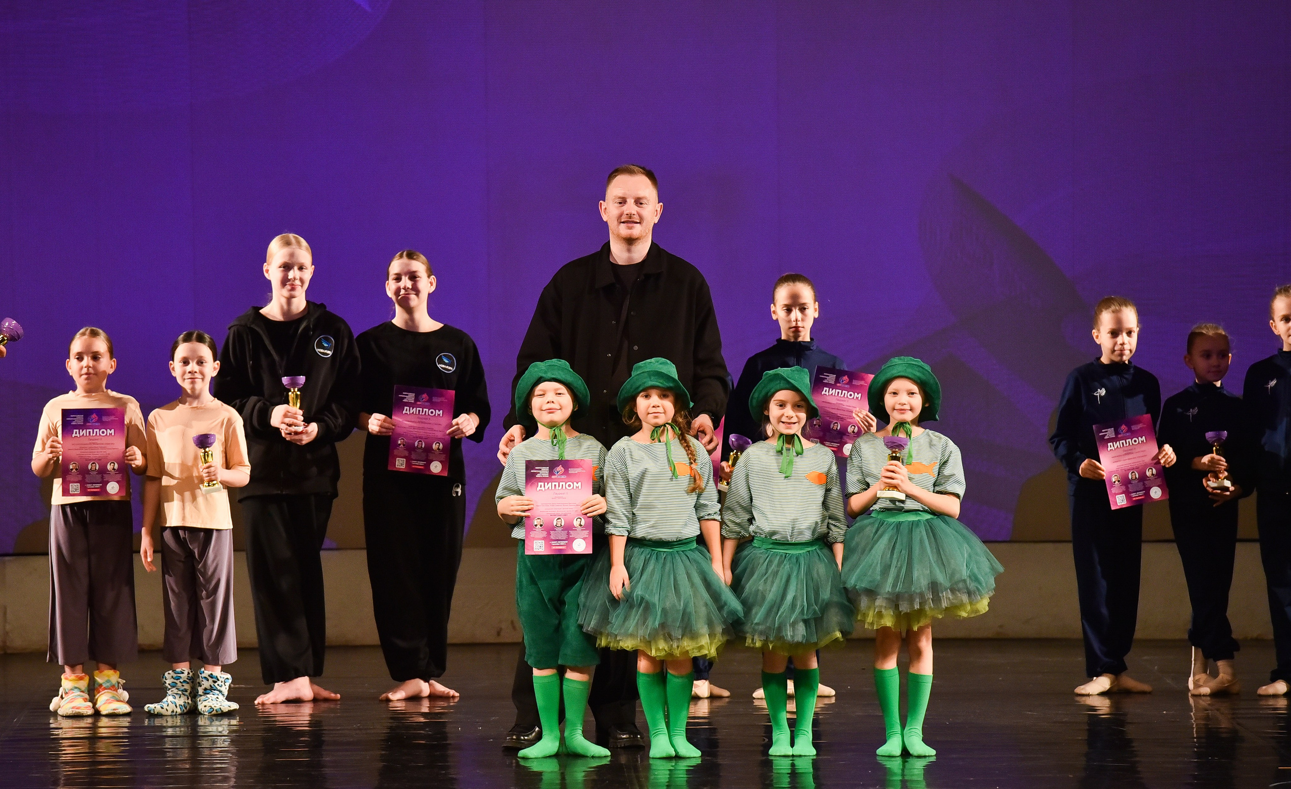 01.12.2024 Фестиваль хореографического искусства «АРТ-КОМПАС. СЕВЕРО-ЗАПАД» г. Спб. Медиастудия Фото Концепт