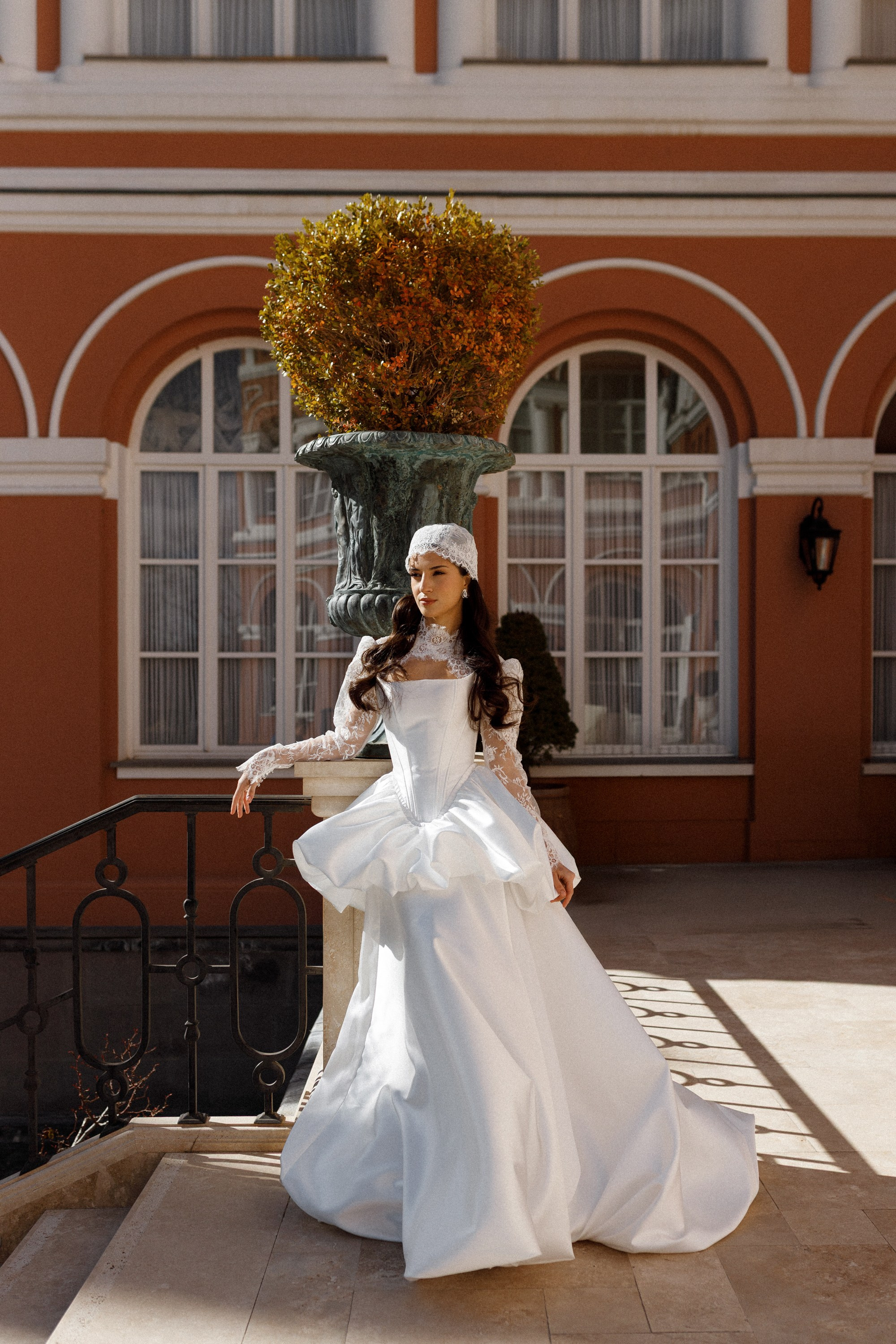 Петр и Лейла