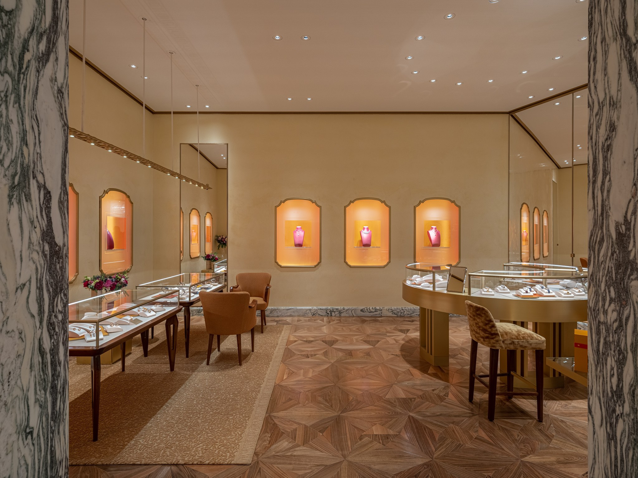 Бутик Bvlgari Москва. Фотограф Василий Буланов