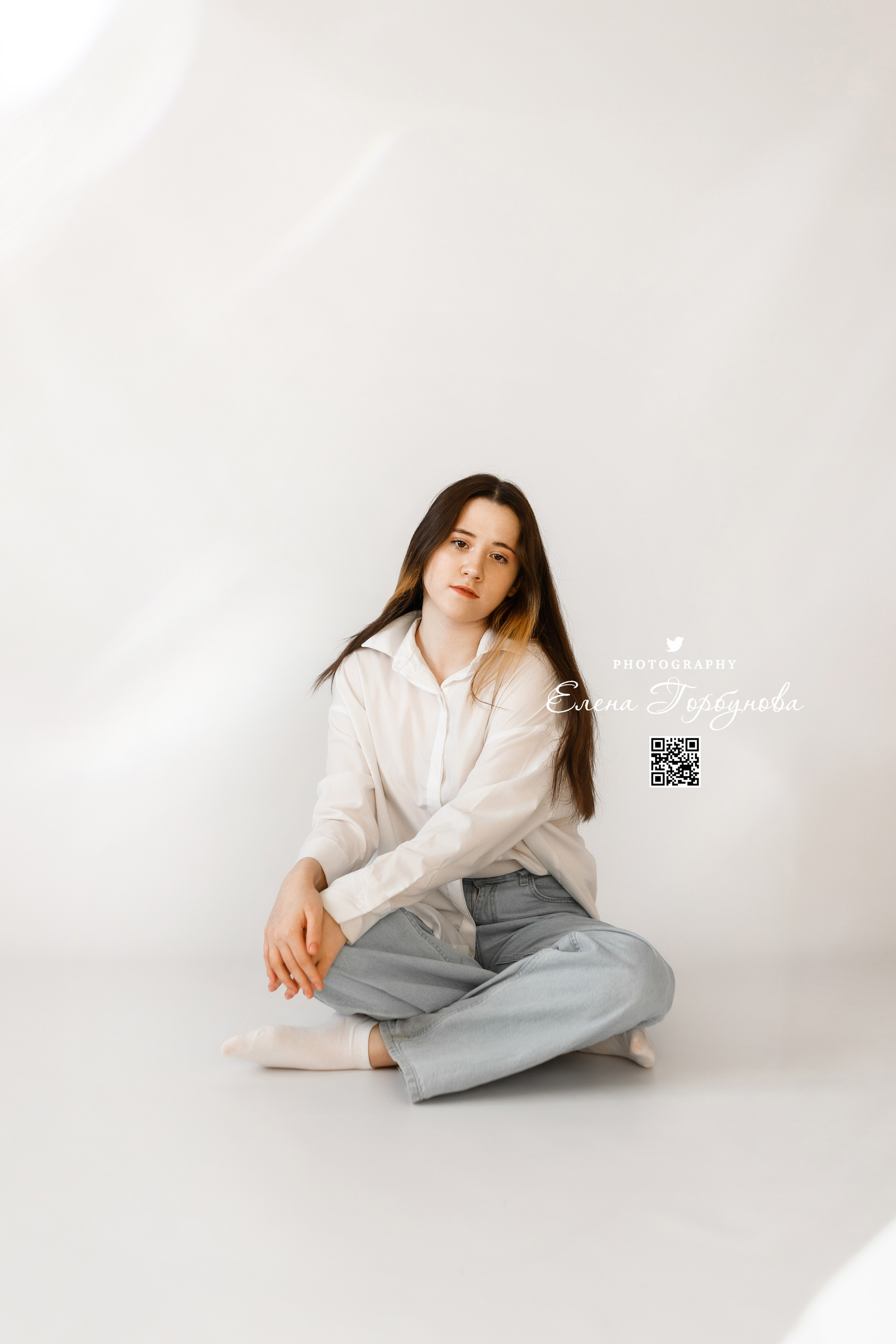 Надежда в моей студии. Декабрь 2023. Фотограф Пермь. Свадьбы. Семья и дети, школа, д. сад. Фотокниги