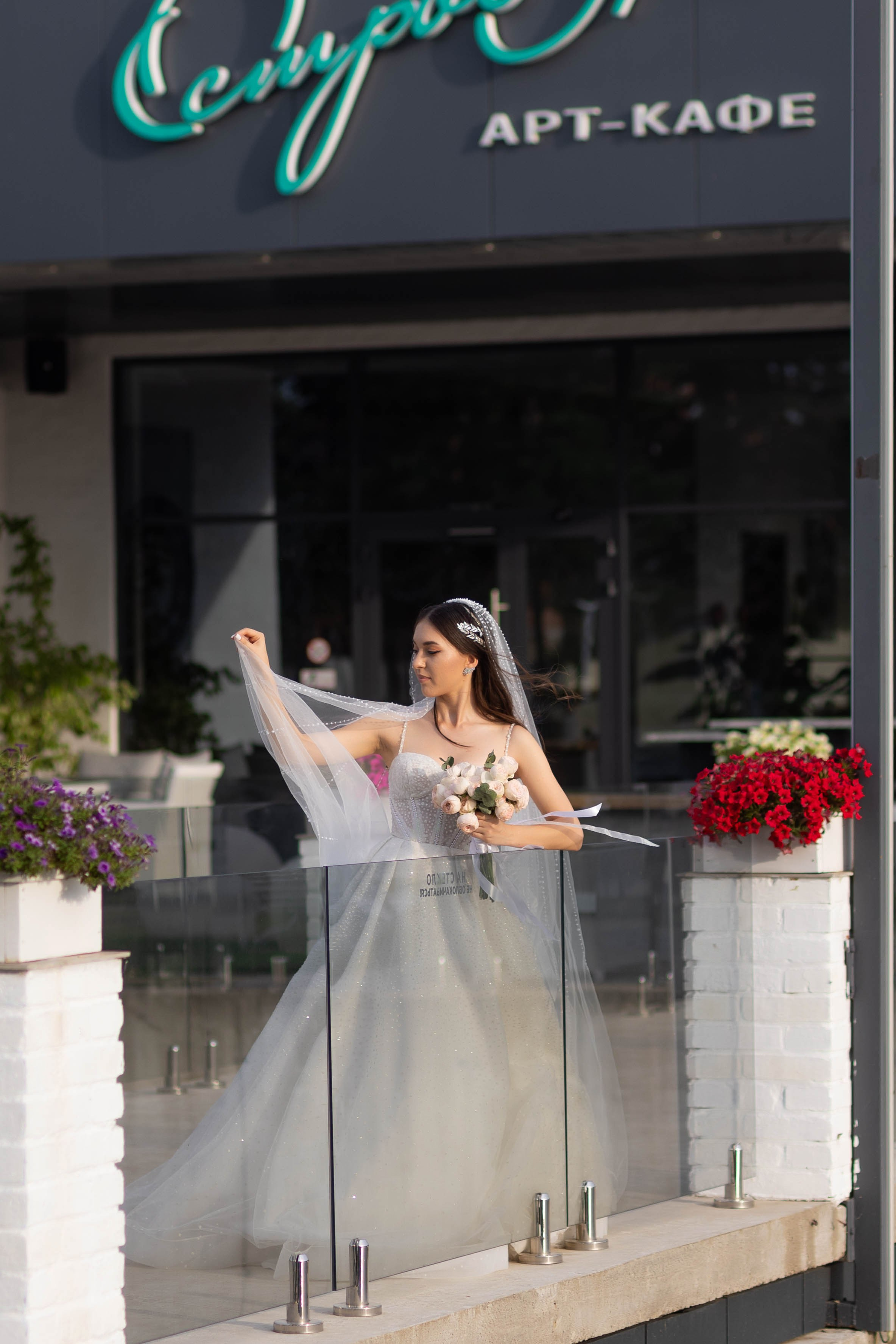 Милана и. Видеосьемка, фотосьемка свадеб, юбилеев, утренников в Краснодарском кр