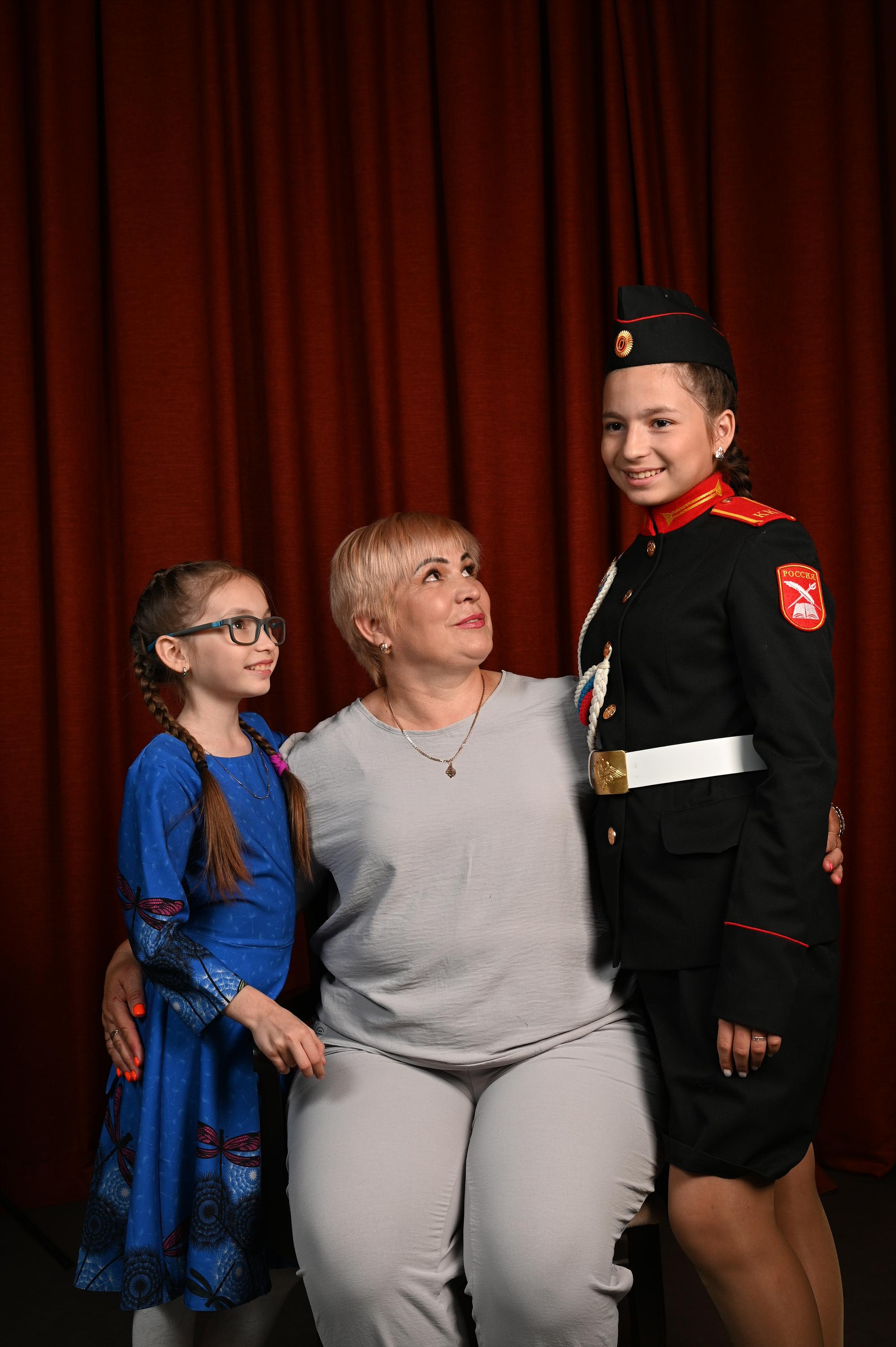 Фотовыставка про семьи героев СВО. Фотопортреты в Казани  фотограф Олег Каракулов