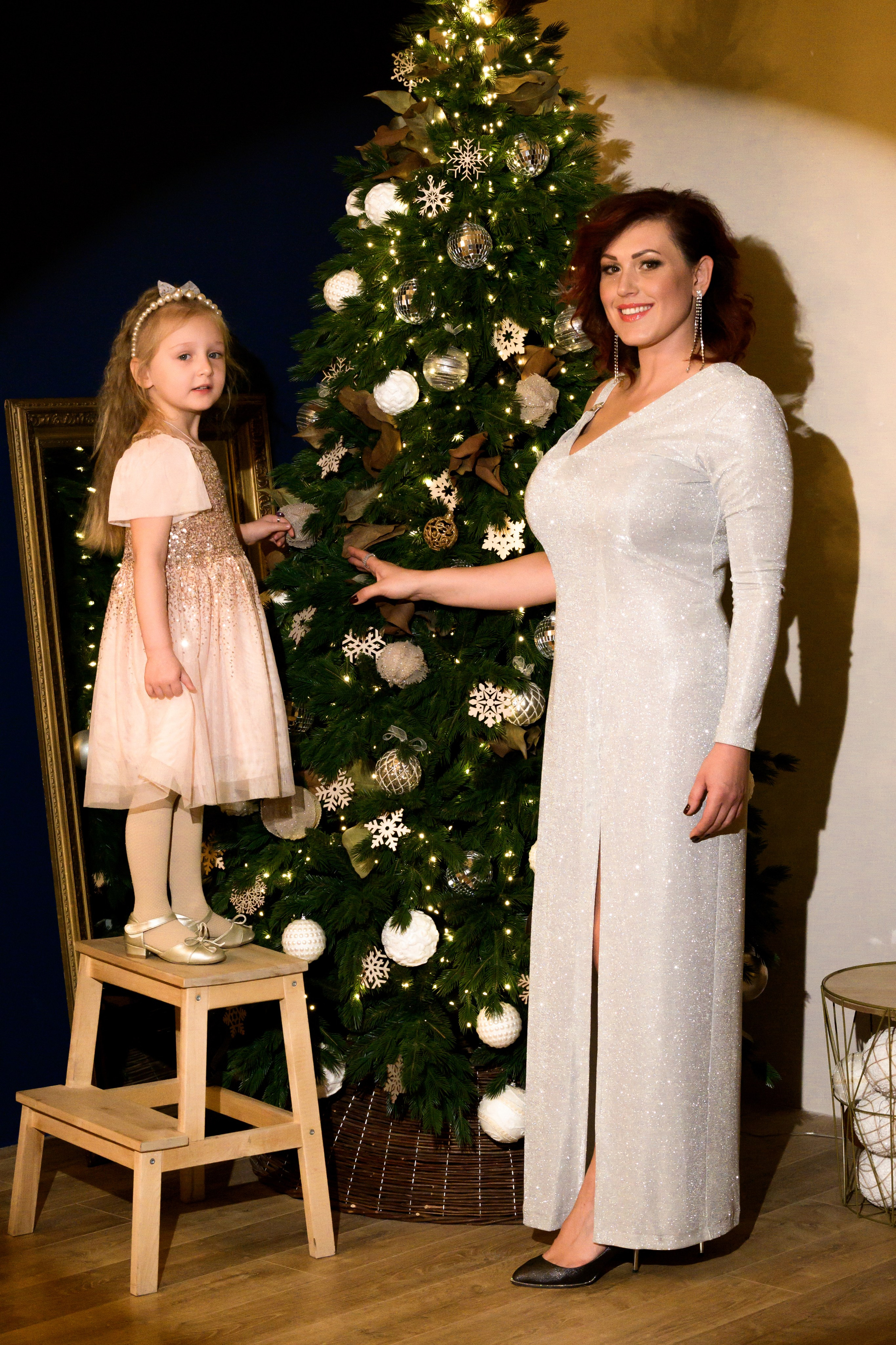 Olya and the family. Fotograf Dmitrii Donets