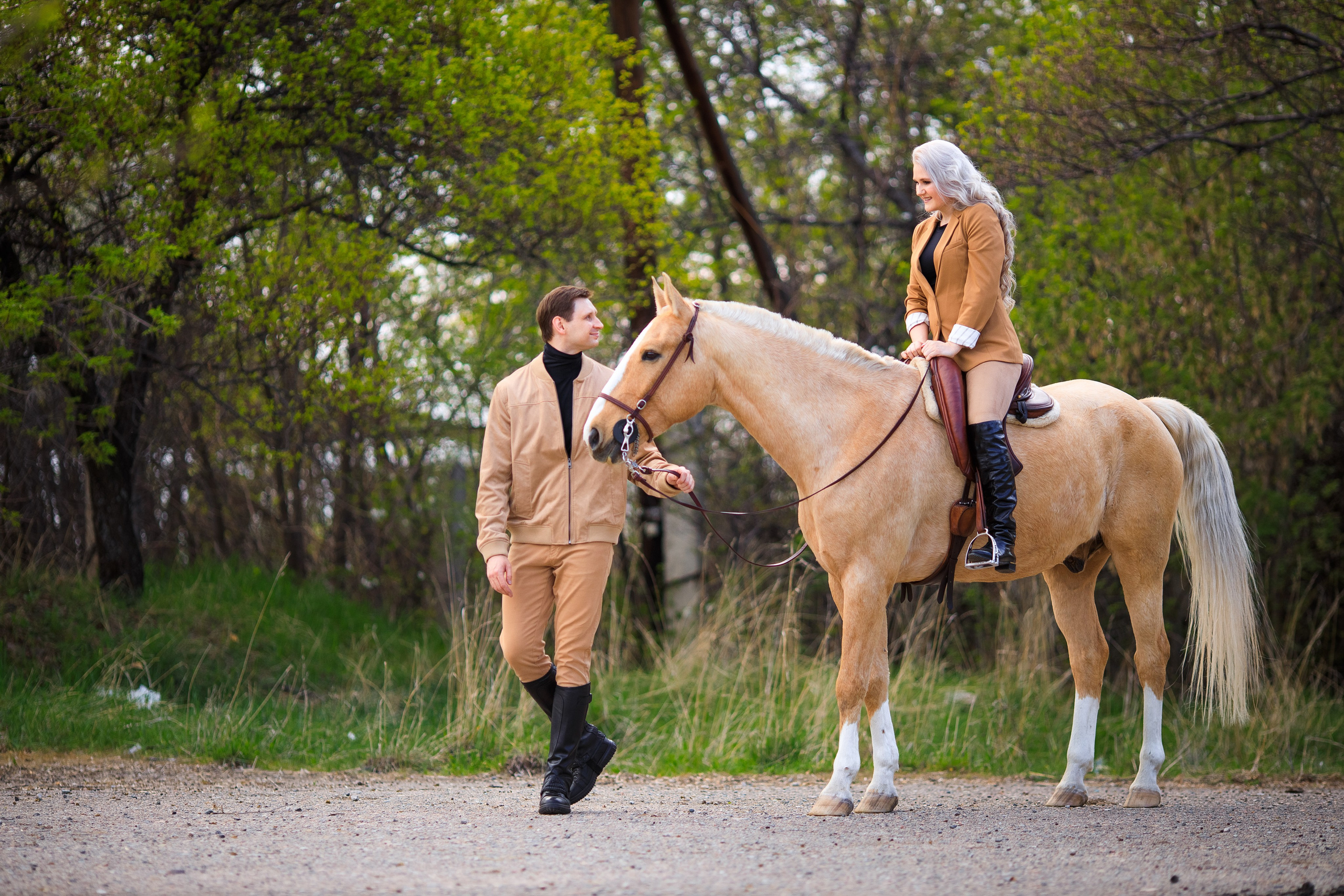LoveStory с лошадью в Алматы. Свадебный и семейный фотограф в Алматы Алексей Балышев