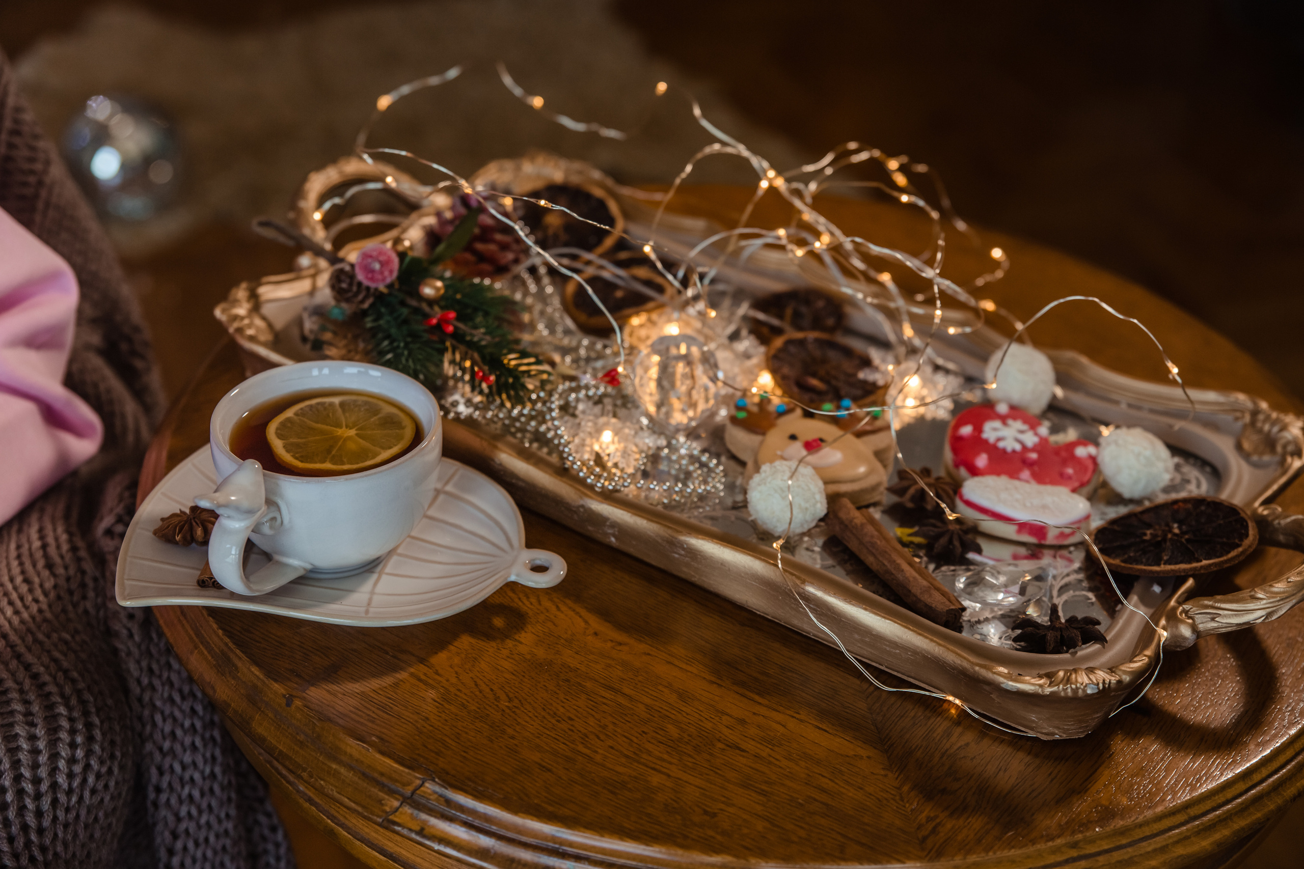 Irina’s New Year content photo session. Professional family and children’s photographer in Izmir Irina Eron