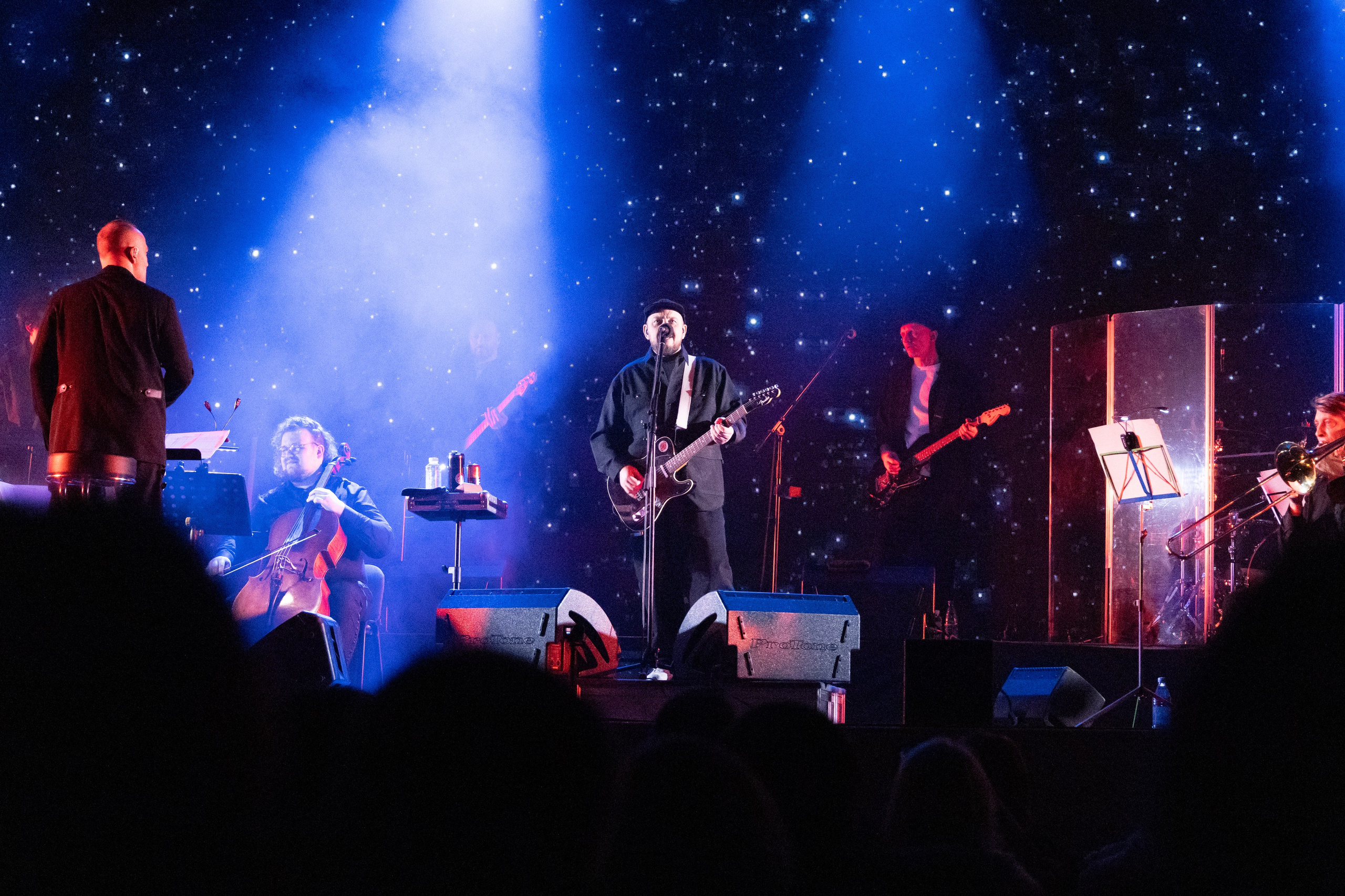 Сергей Бобунец КРАСНОЯРСК. Фотограф Красноярск съемки лавстори, фотосессия в студии, портретная съемка, творческие фотосессии