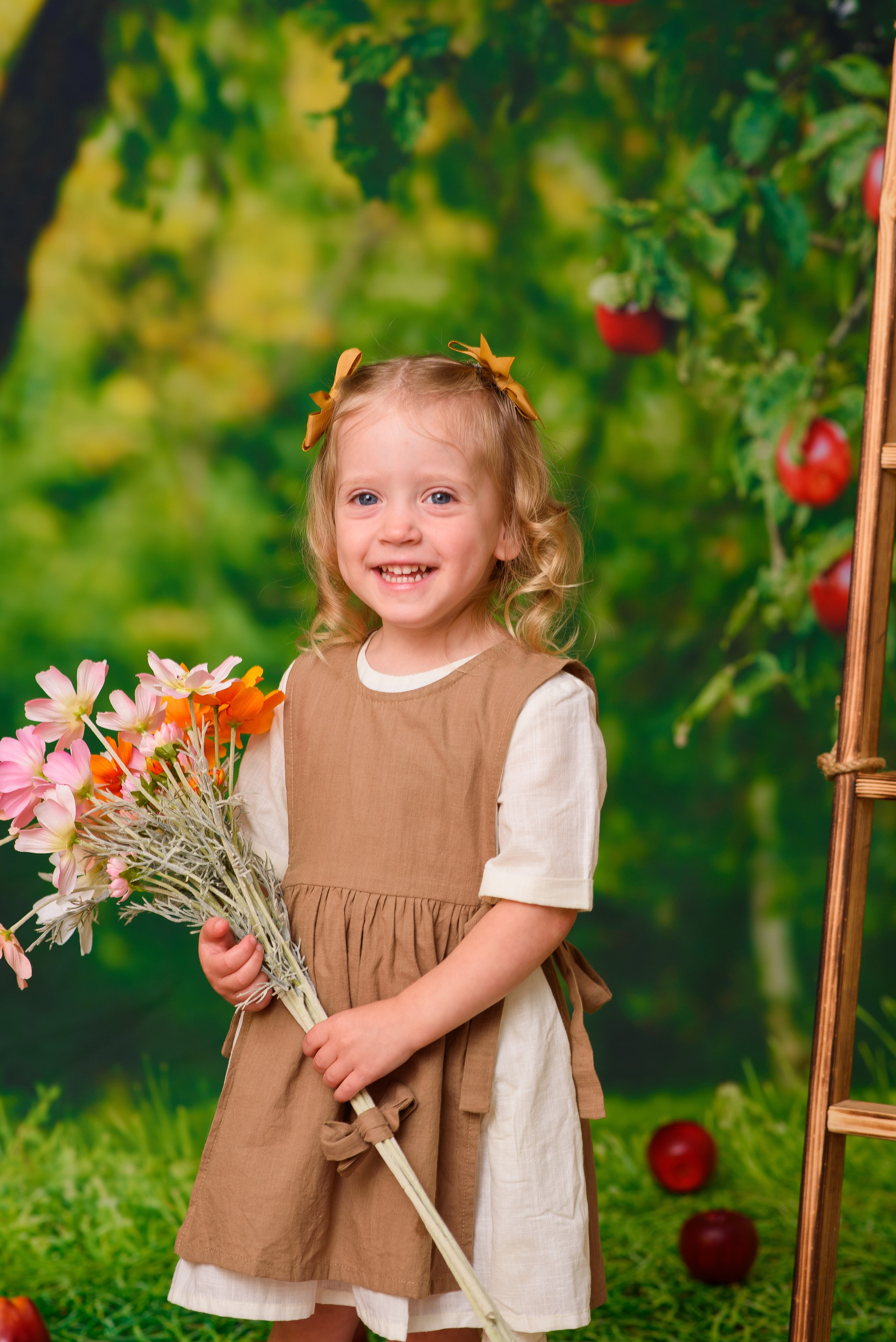 Яблочный сад. Детская фотостудия Москва