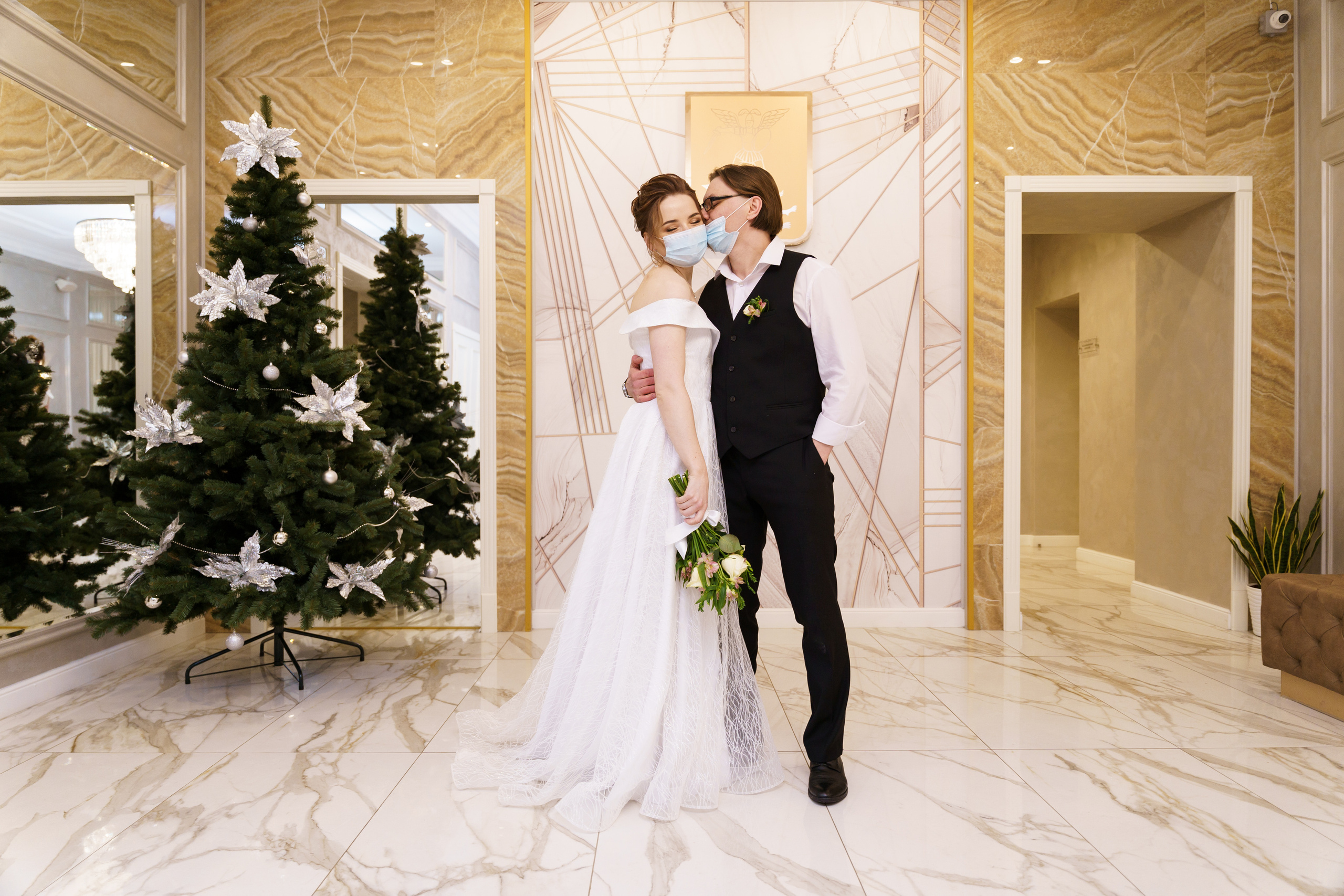 Свадебный фотограф Евгения Языкова в Архангельске – классика и репортаж