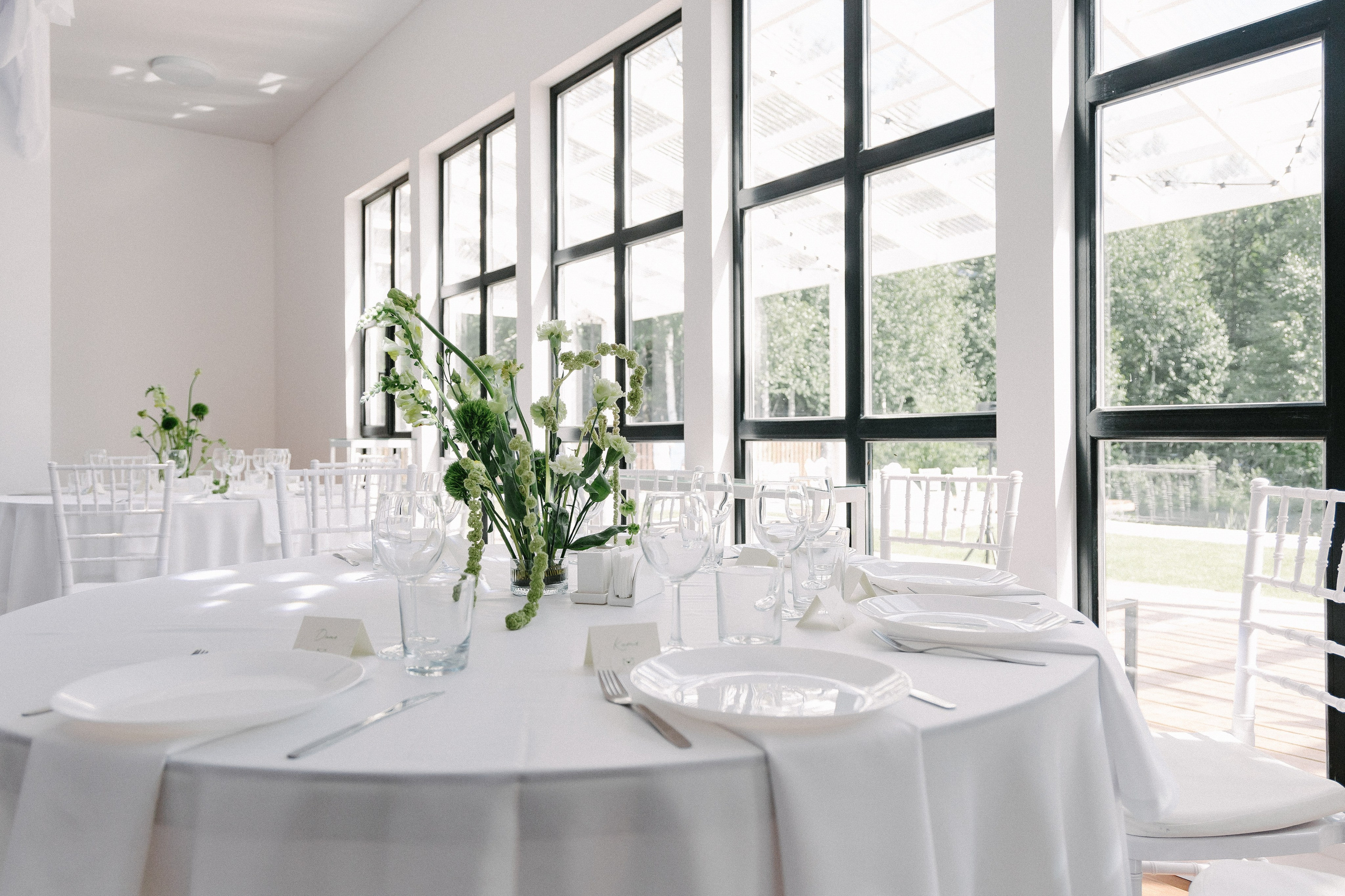 Плюс тридцать градусов на лужайке. Фотограф Андрей Куськало