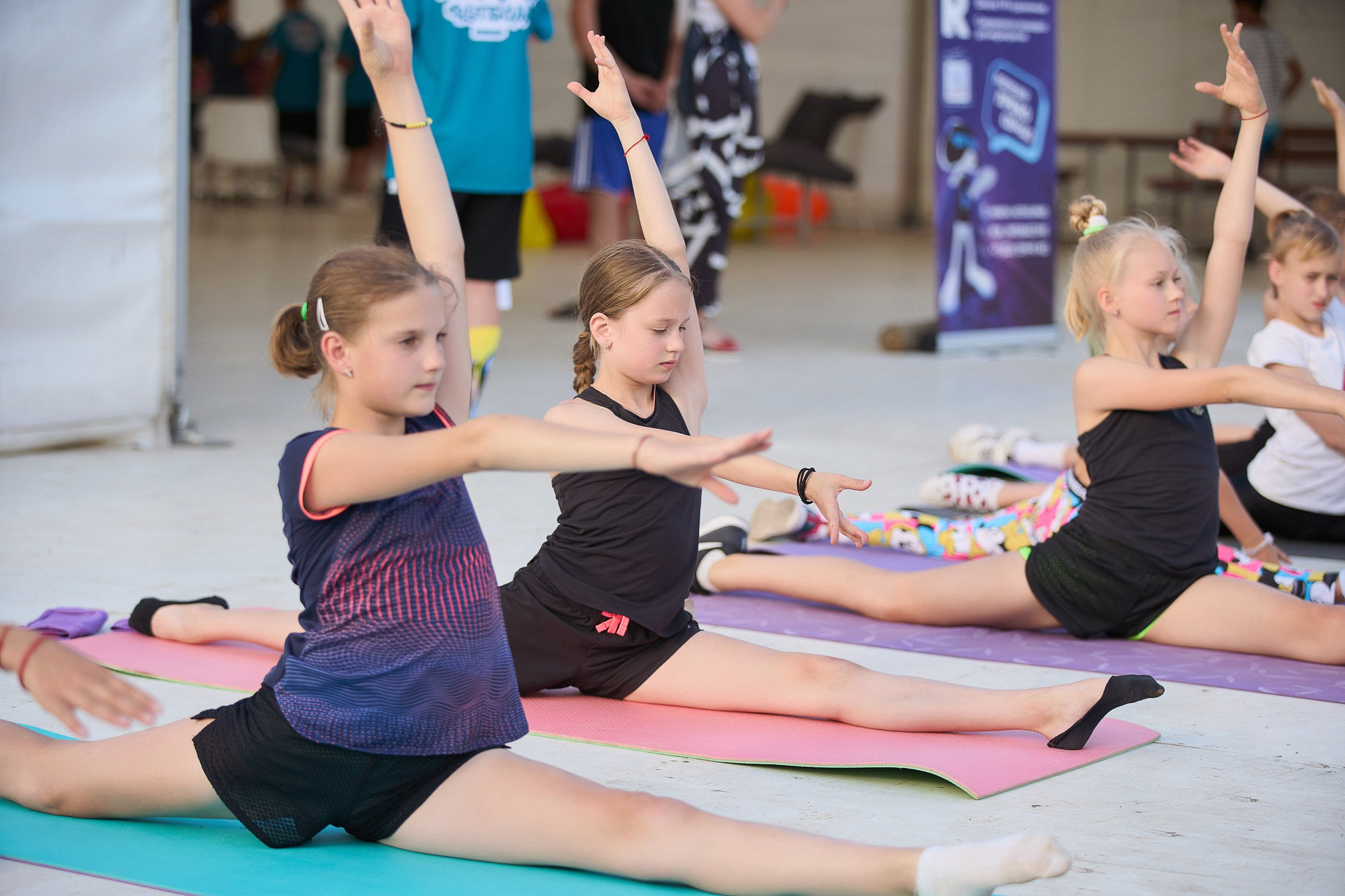 Спортивная фотосессия гимнасток и танцоров в Заволжье. Фотограф в Заволжье Алексей Шабалин