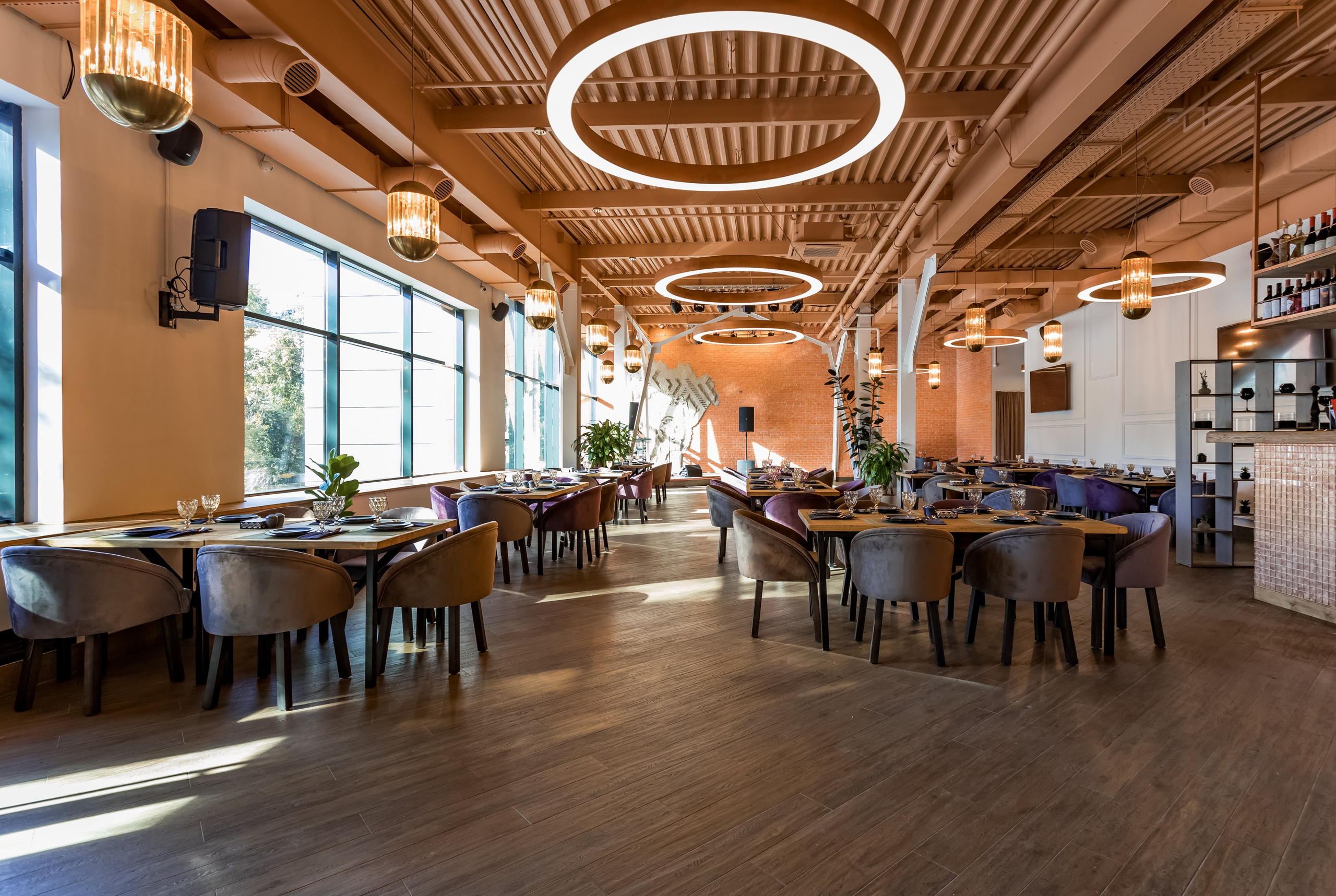 Грузинский ресторан Кепи в 3-м Павелецком проезде. Интерьеры, Контент, Портреты | Фотограф в Москве Дани Терно