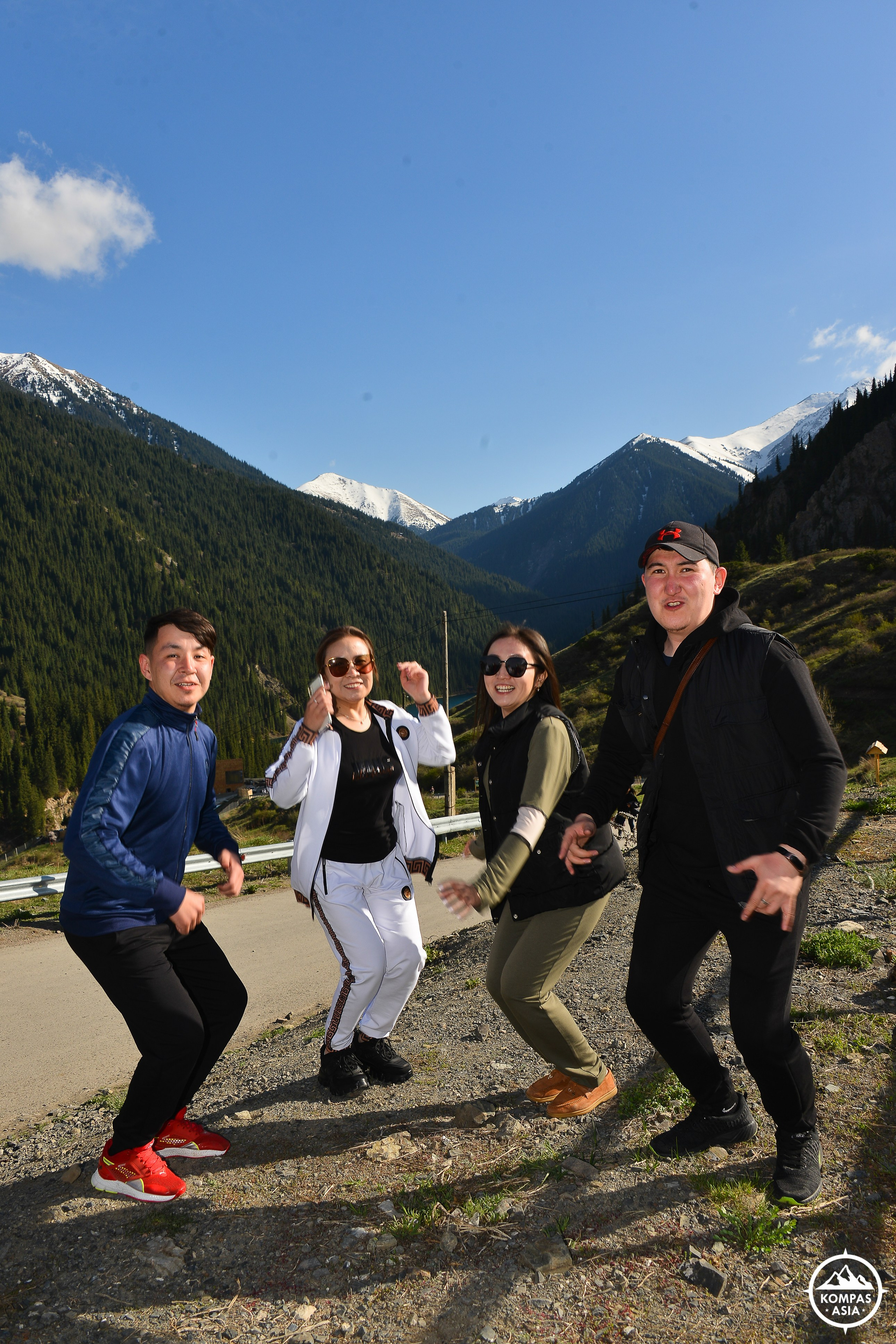 Туризм. Фотосъёмка. Фотограф Сергей Авдеев-семейный и детский фотограф в Алматы