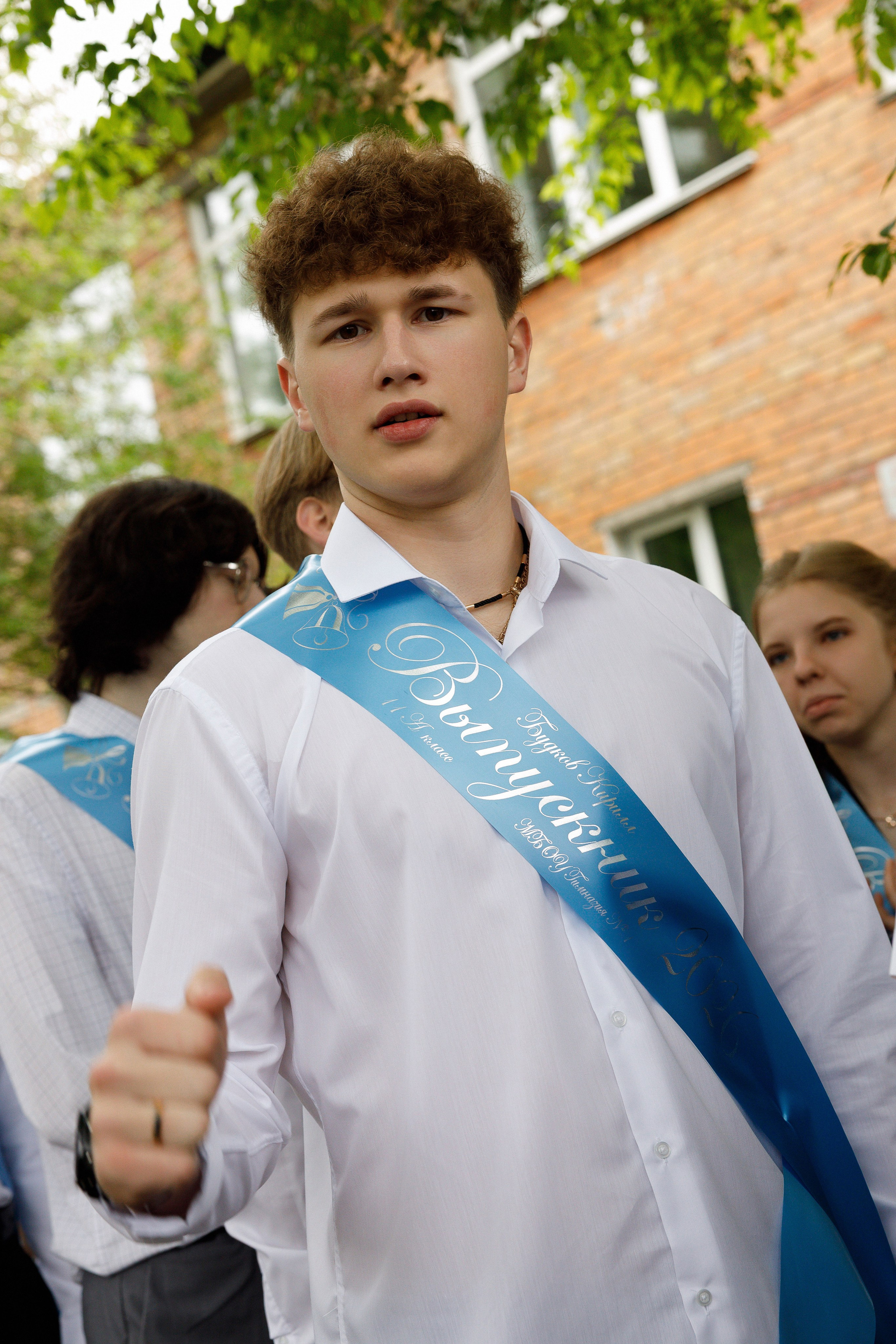Последний звонок Гимназия Артем. Photoalbum-vl.ru
