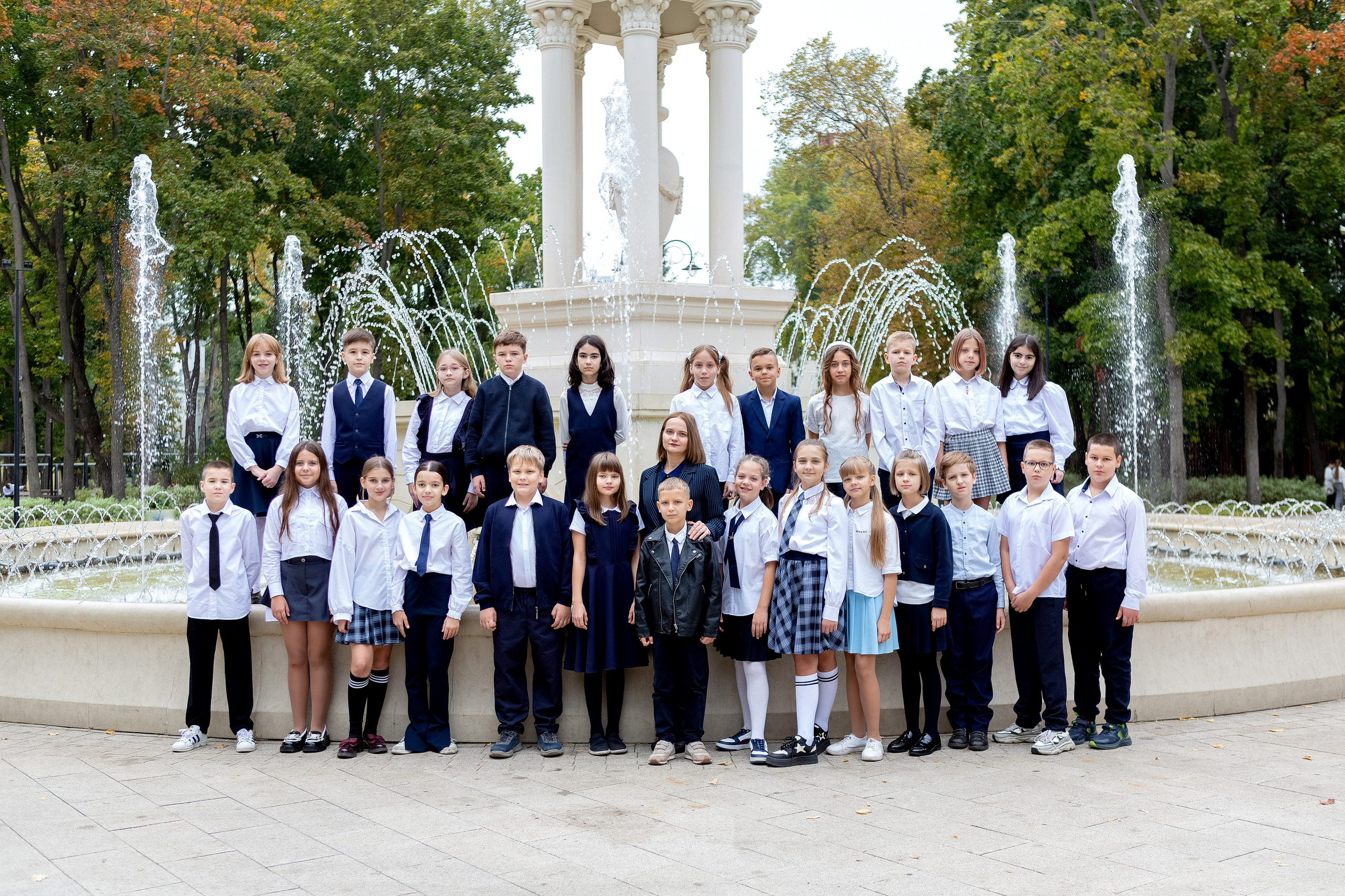 Парк Орленок (младшая школа). Выпускные альбомы Воронеж от Веры Соколовой