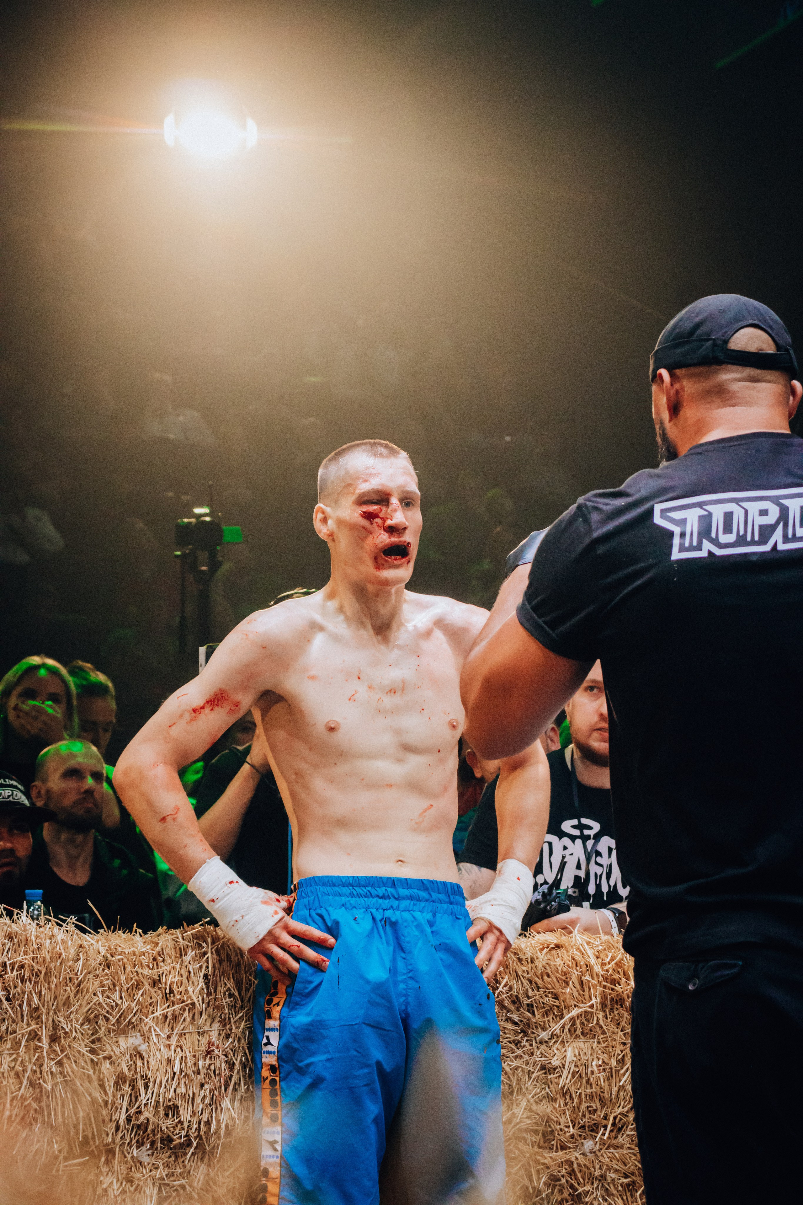 Кулачные бои TopDog. Анастасия Тен