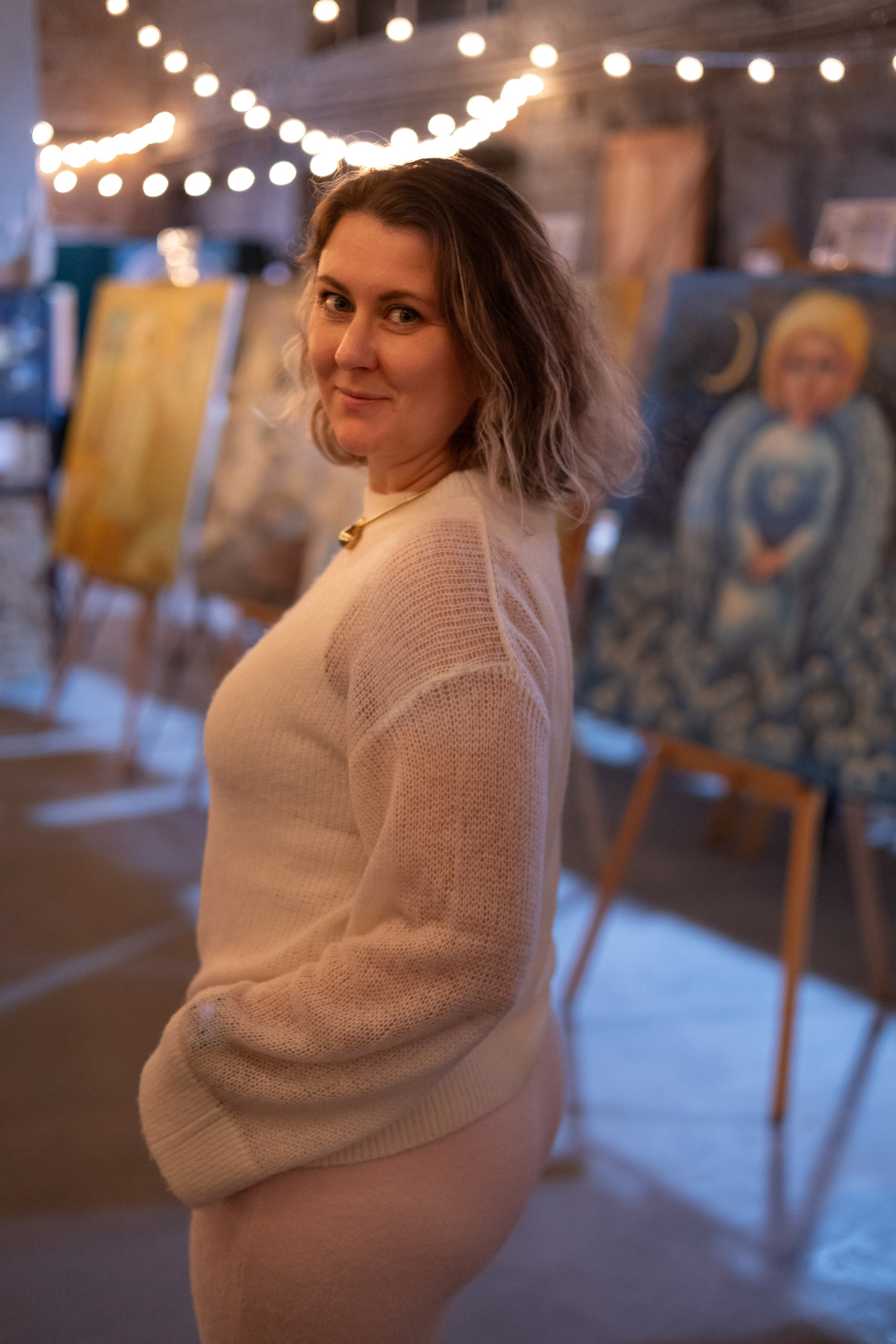 Выставка «АНГЕЛЫ МИРА». Фотограф Красноярск съемки лавстори, фотосессия в студии, портретная съемка, творческие фотосессии