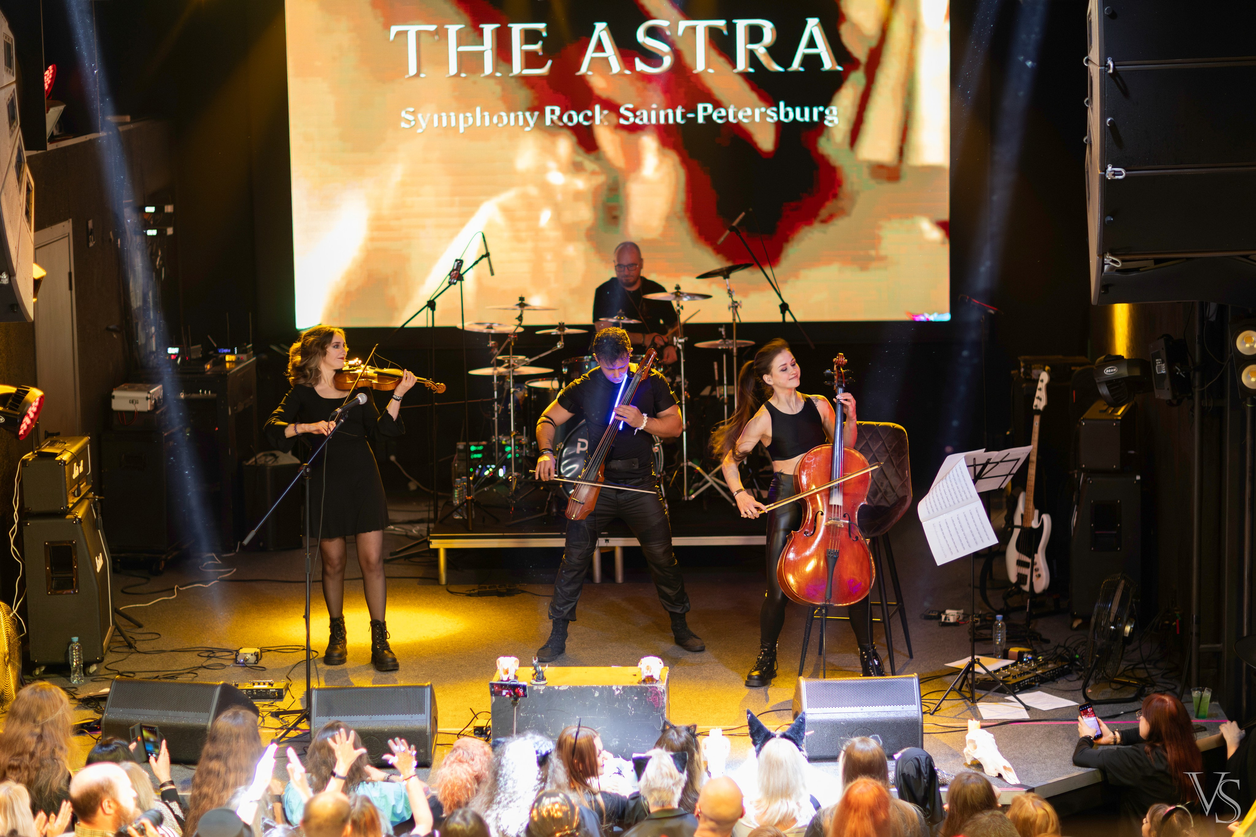 Above the stars. Проклятие Мамбо. Фотограф Виктор Степанов