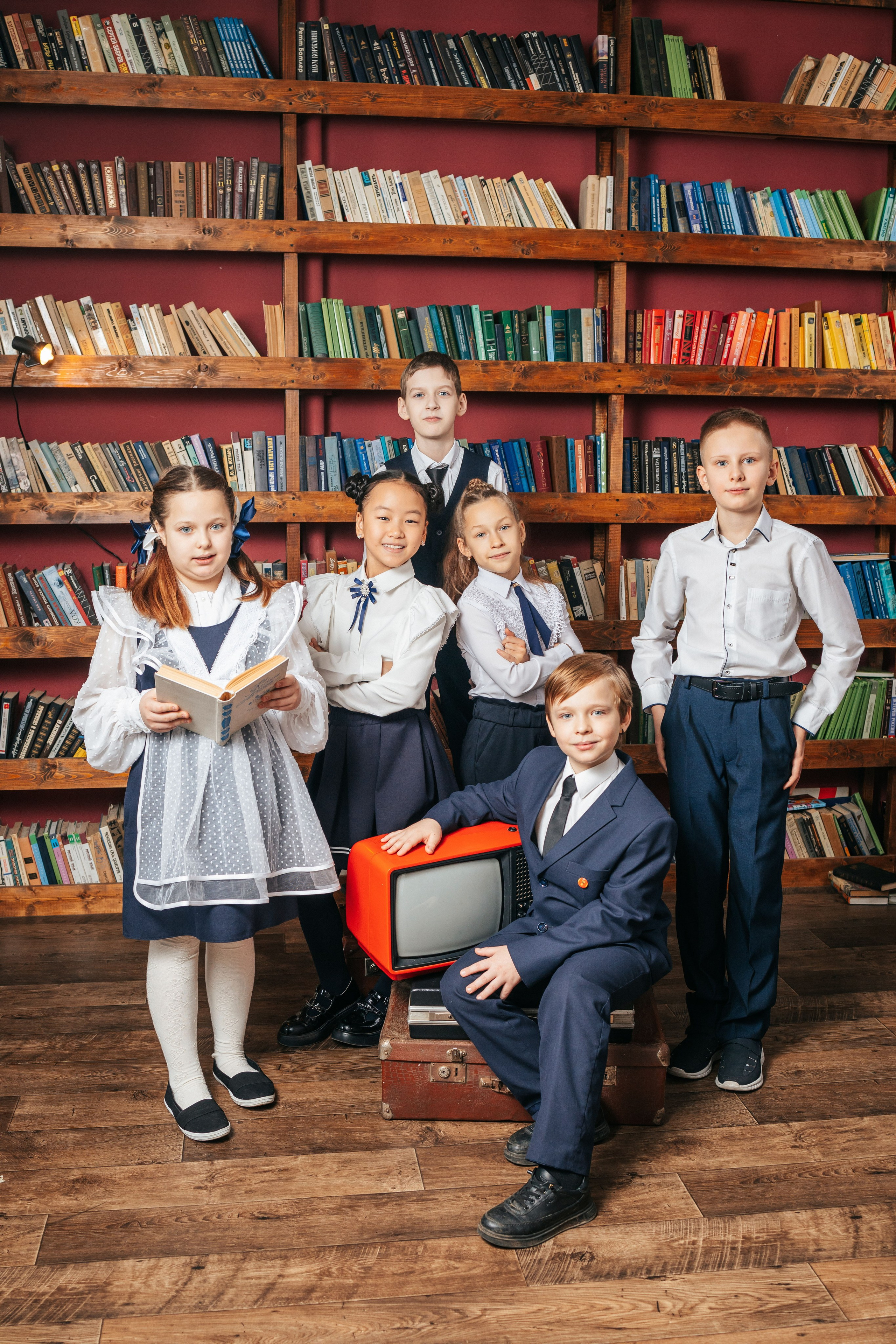 4 класс. Студия школьной фотографии в Твери. Выпускные альбомы в Твери