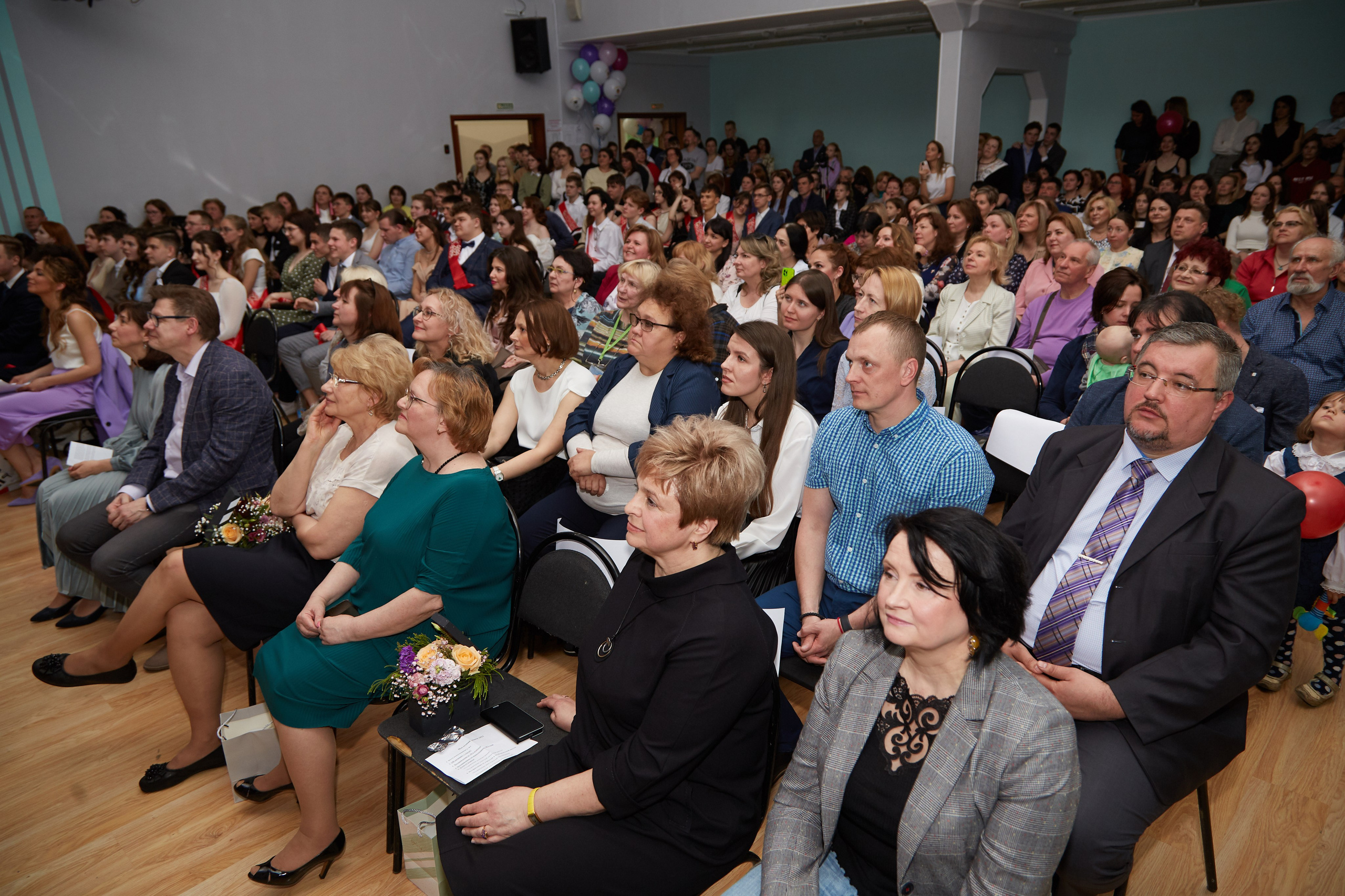 Последний звонок. Фотограф Савченко Люба. Москва
