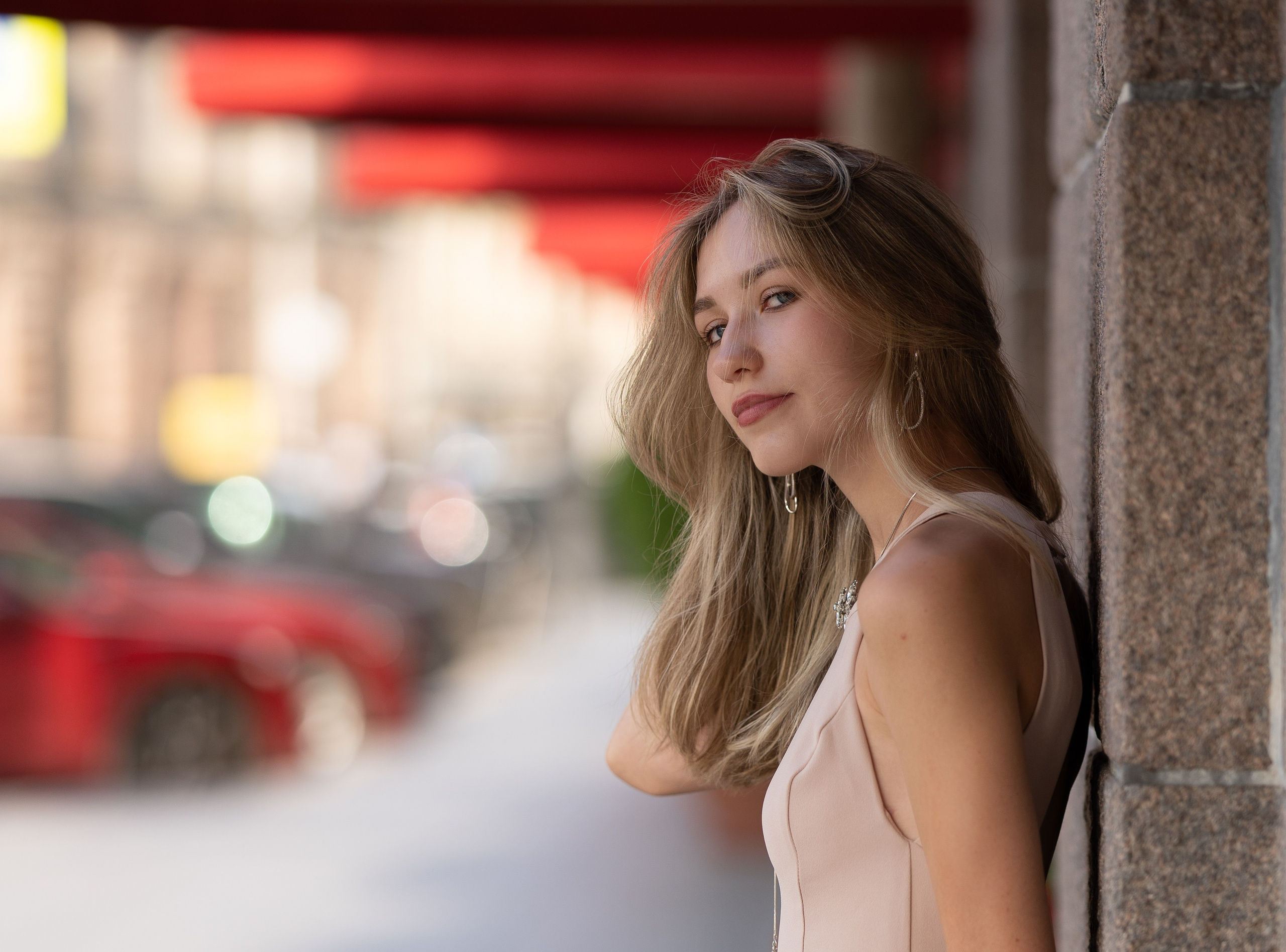 Прогулка по городу. Портрет. Санкт-Петербург, лето 2024. Главная