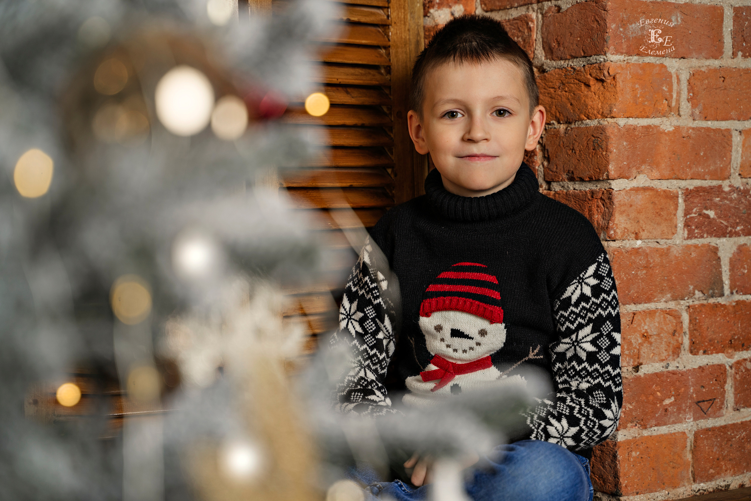 В студийном интерьере. Семейный и портретный фотограф в Санкт-Петербурге Евгения Елемена