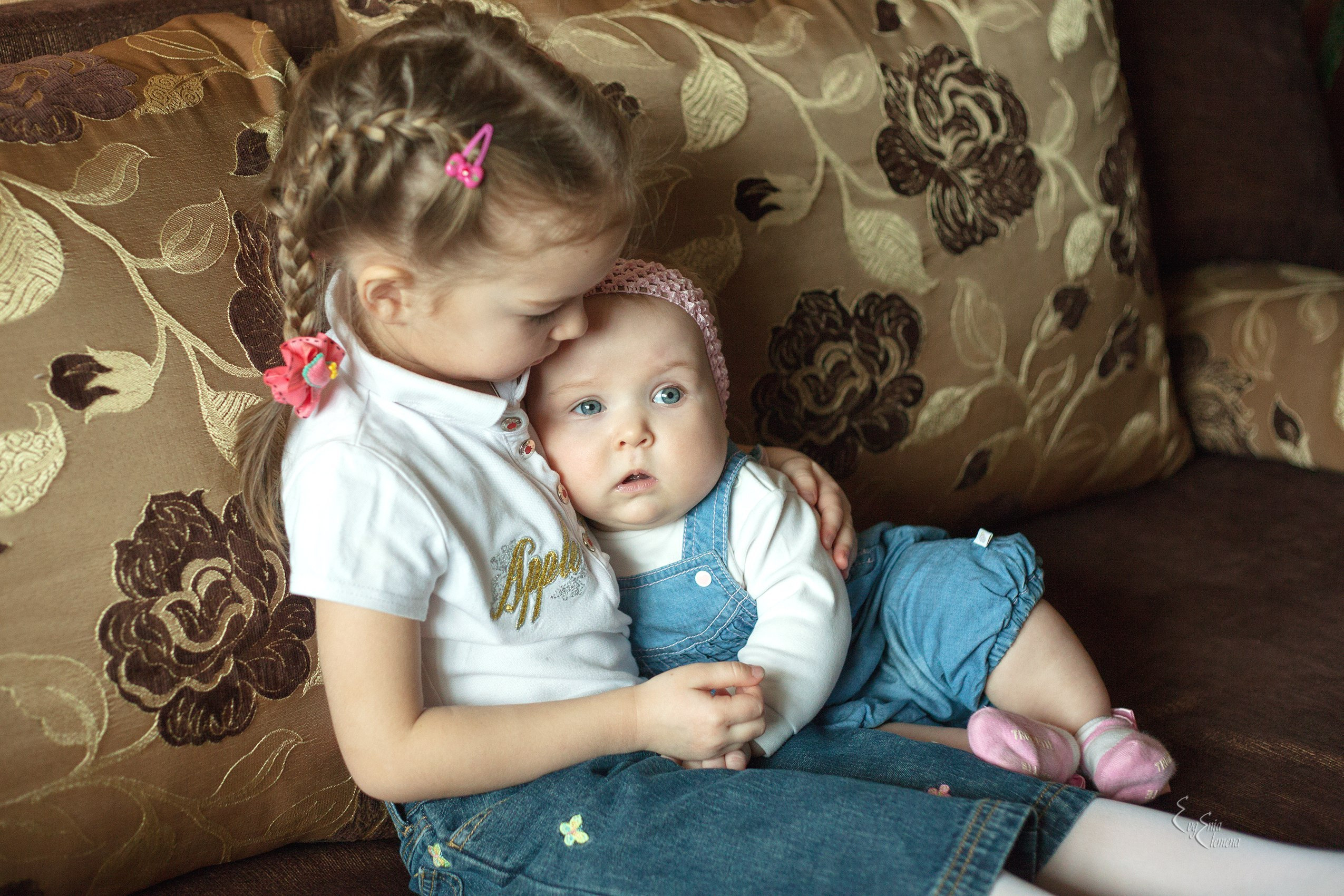 В домашнем интерьере. Семейный и портретный фотограф в Санкт-Петербурге Евгения Елемена