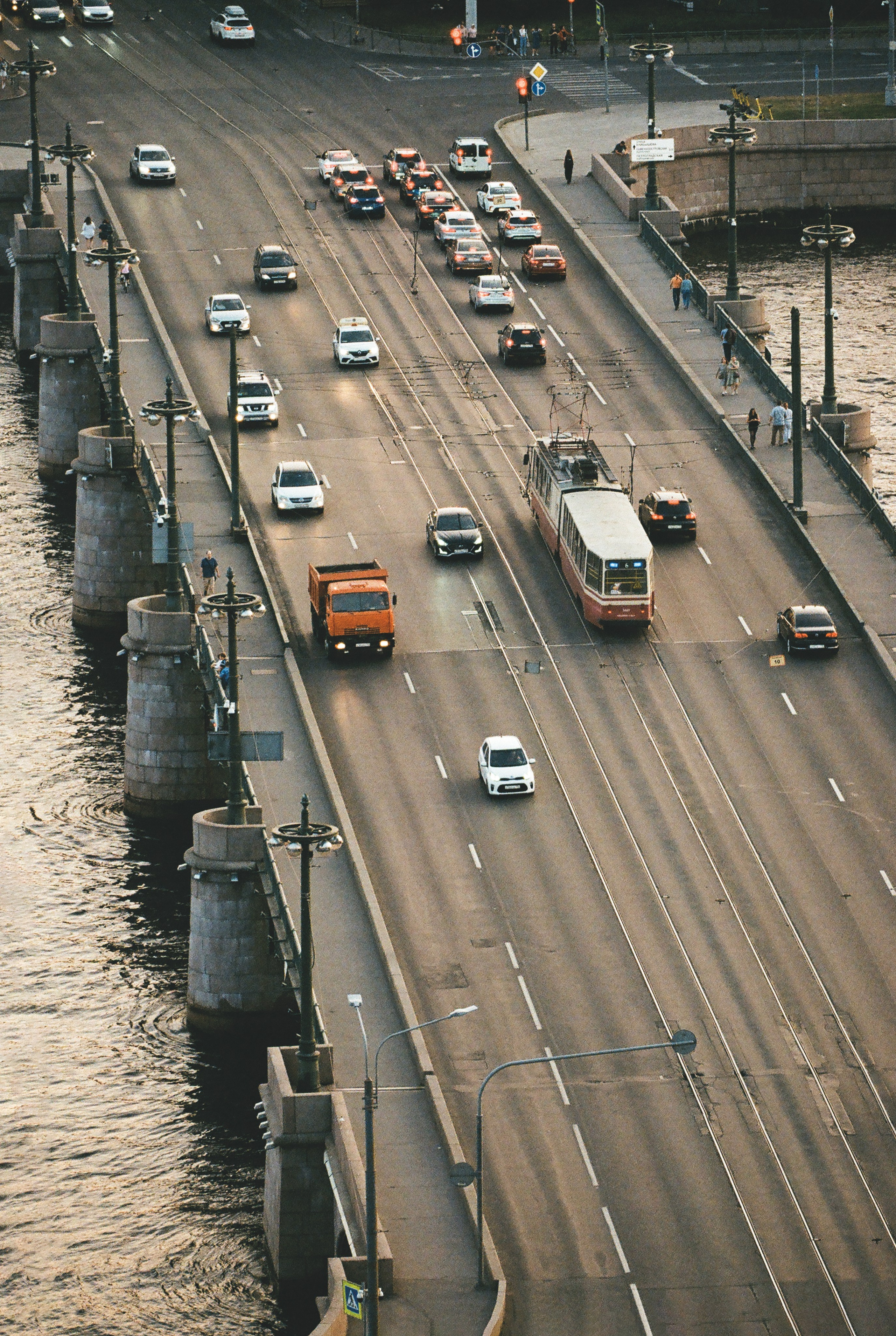 Фотографии цветные. Свадебный и семейный пленочный фотограф в Петербурге Истомина Ирина
