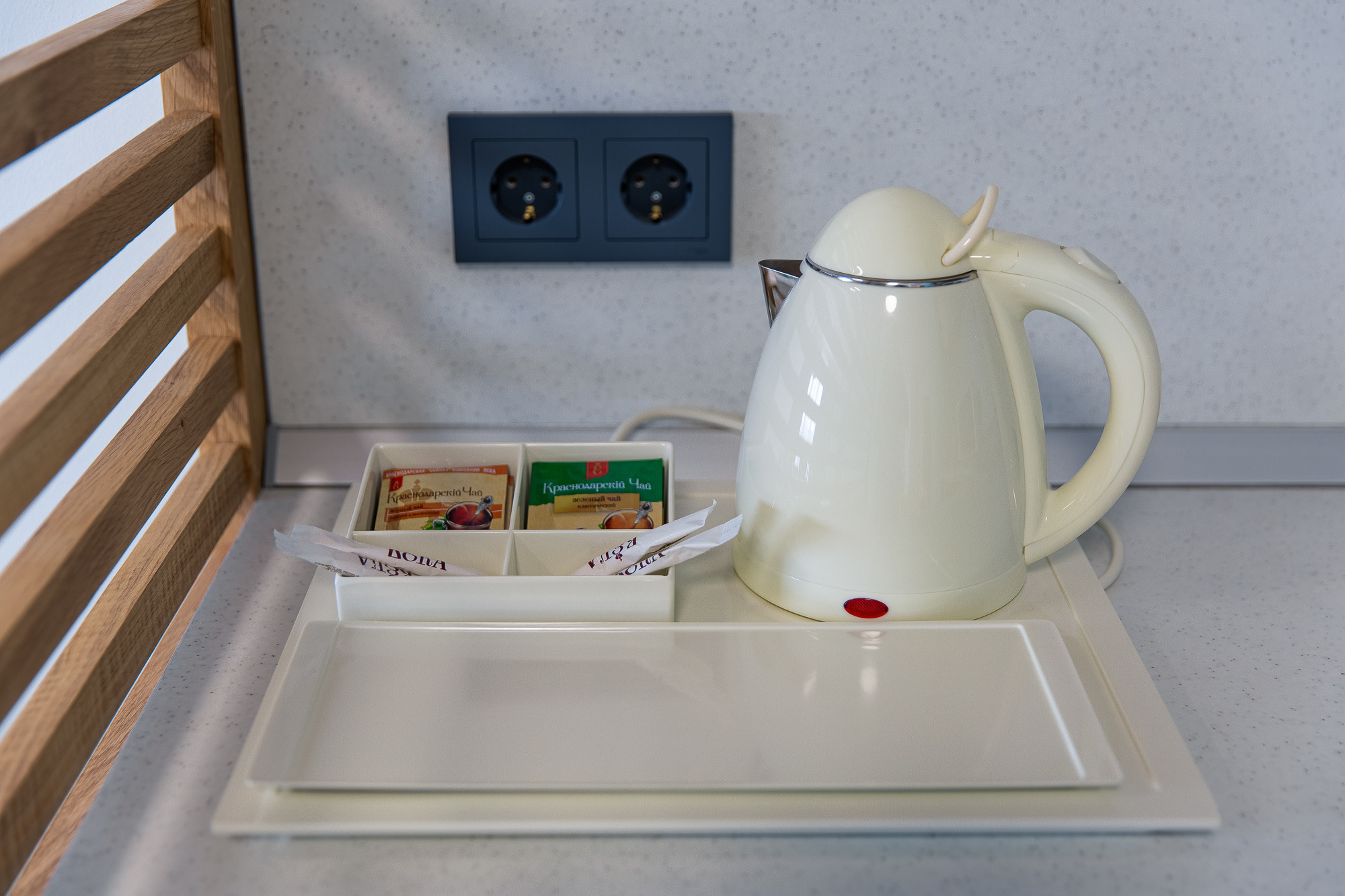 Renatphoto-Фотограф в Анапе, снимаю интерьеры отелей под ключ. Профессиональная фотосъёмка интерьеров, предметная фотосессия еды для меню г. Анапа