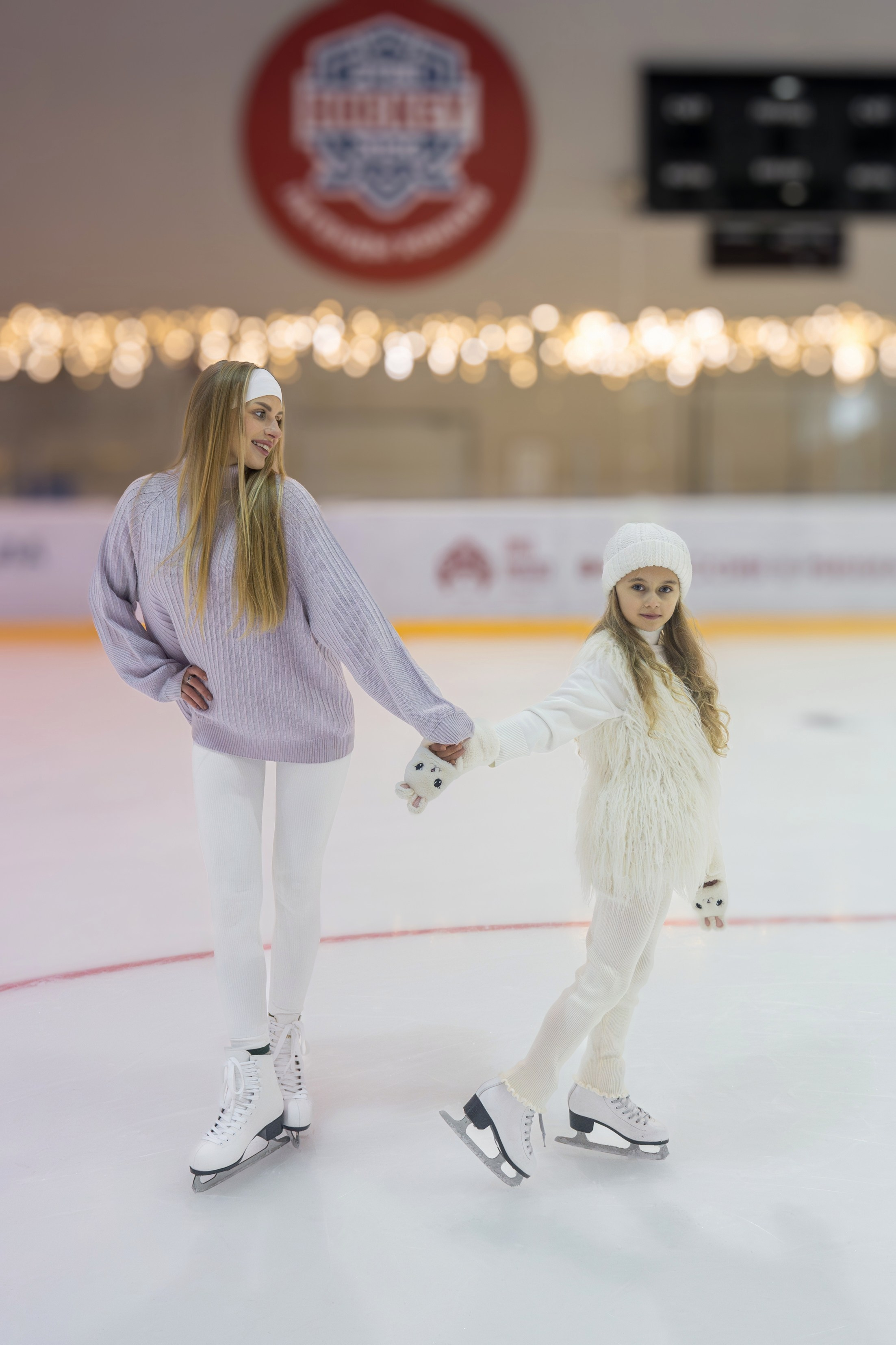 Контент съемка на катке для курорта Роза Хутор. Репортажный фотограф в Красной Поляне и Сочи Павлюченко Екатерина