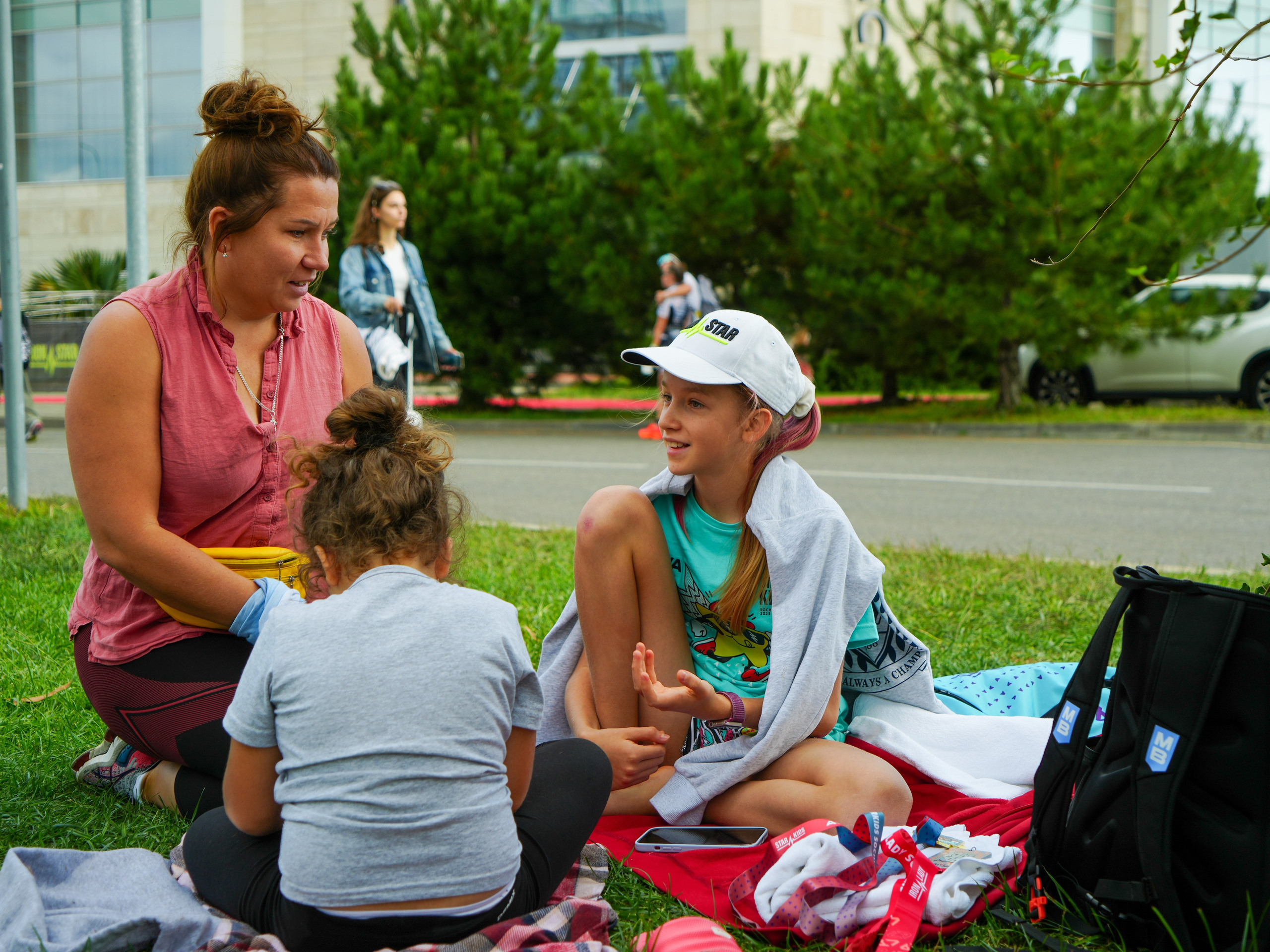 Фотоотчет партнерской интеграции для компании TELE2 на фестивале Ironstar. Репортажный фотограф в Красной Поляне и Сочи Павлюченко Екатерина