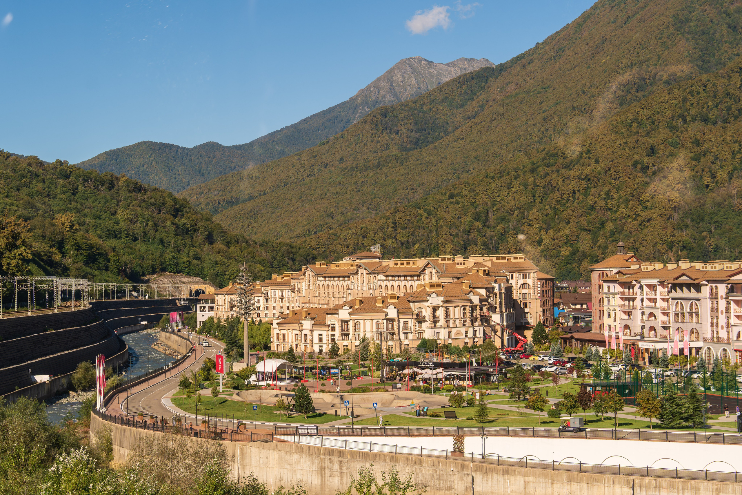 MICE меоприятие на курорте Красная Поляна для компании «Неометрия''. Репортажный фотограф в Красной Поляне и Сочи Павлюченко Екатерина