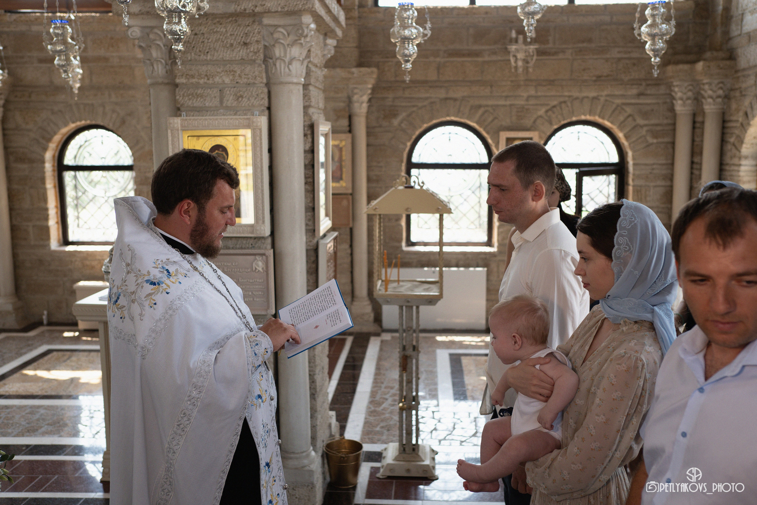 Таинство крещения Дмитрия и Николая. Фотограф, видеограф Пятигорск, Ставрополь, Ессентуки, Petlyakovs_photo