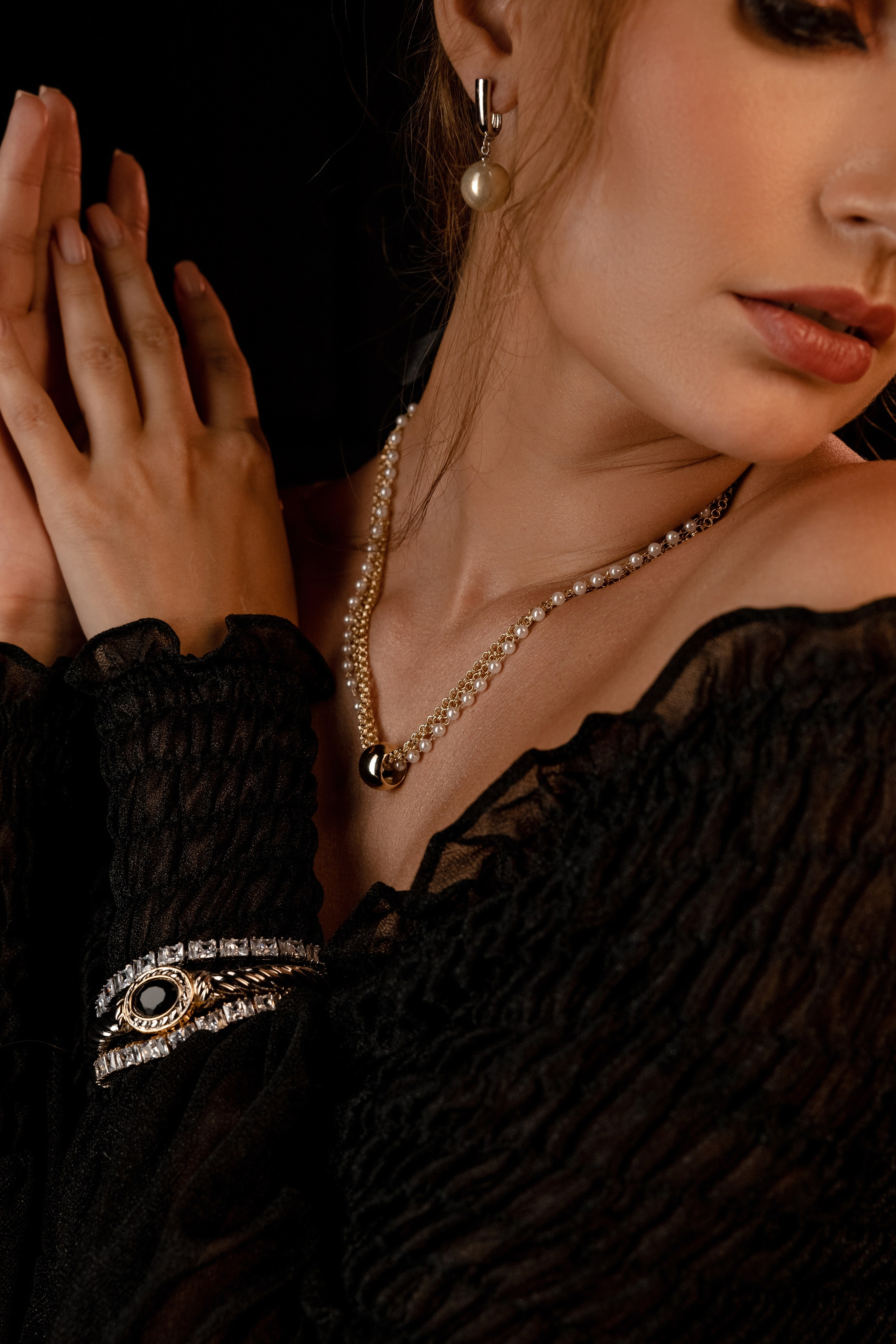 Съёмка украшений, дизайнер Василий Беляев. Татьяна Мирзоян