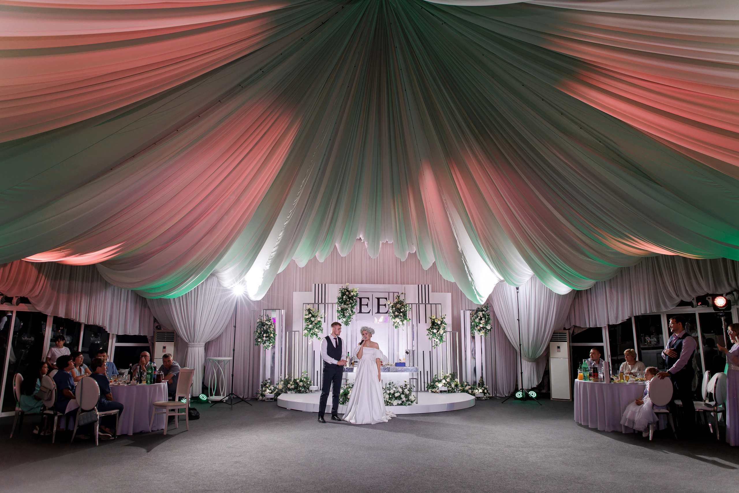 Екатерина и Евгений. Свадебный фотограф в Омске Яна Савина