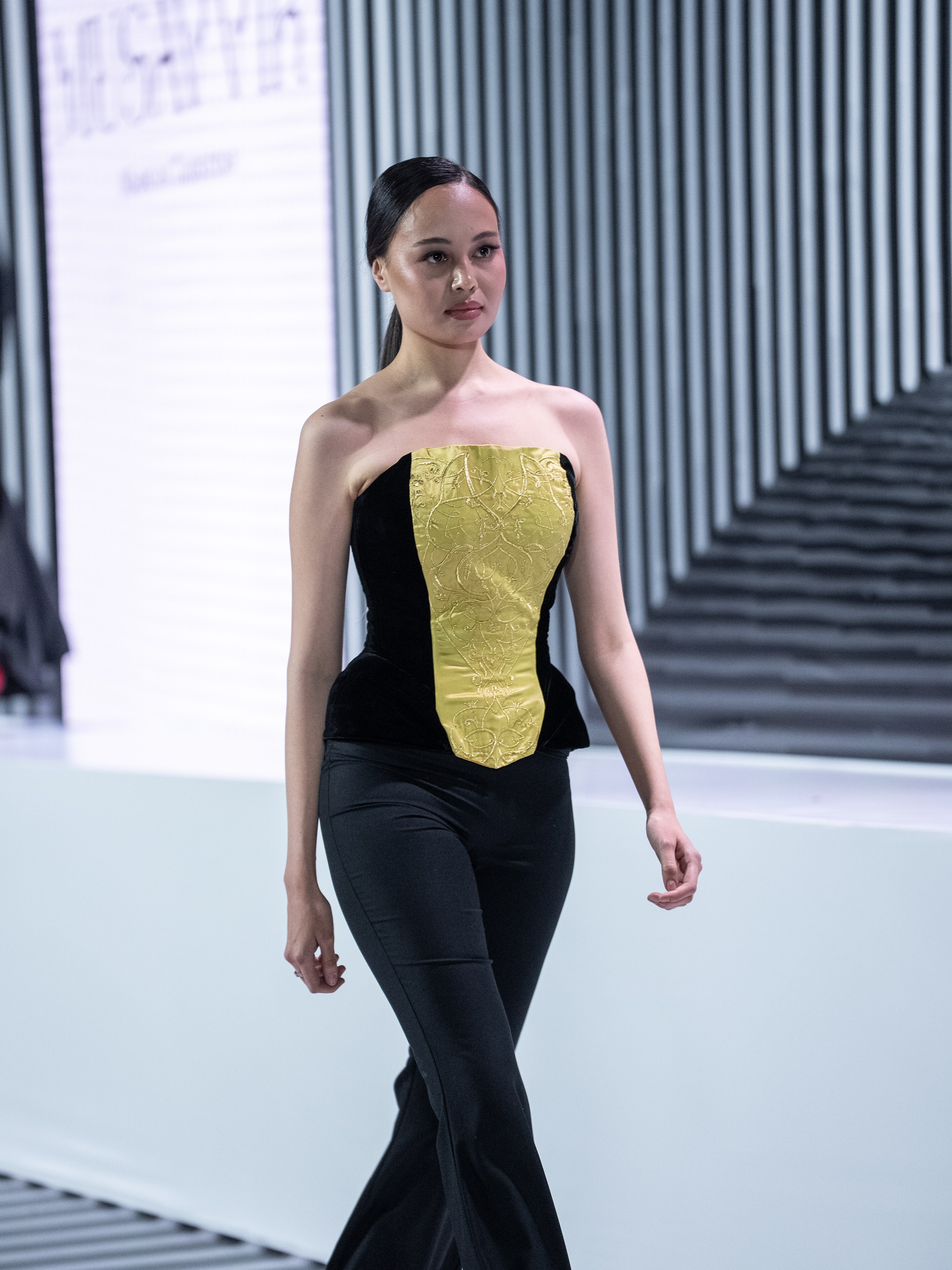 MUSAVVIR (Таджикистан). Сайт Алматинского НЮ АРТ, будуар и фэшн фотографа Дениса Карпенко