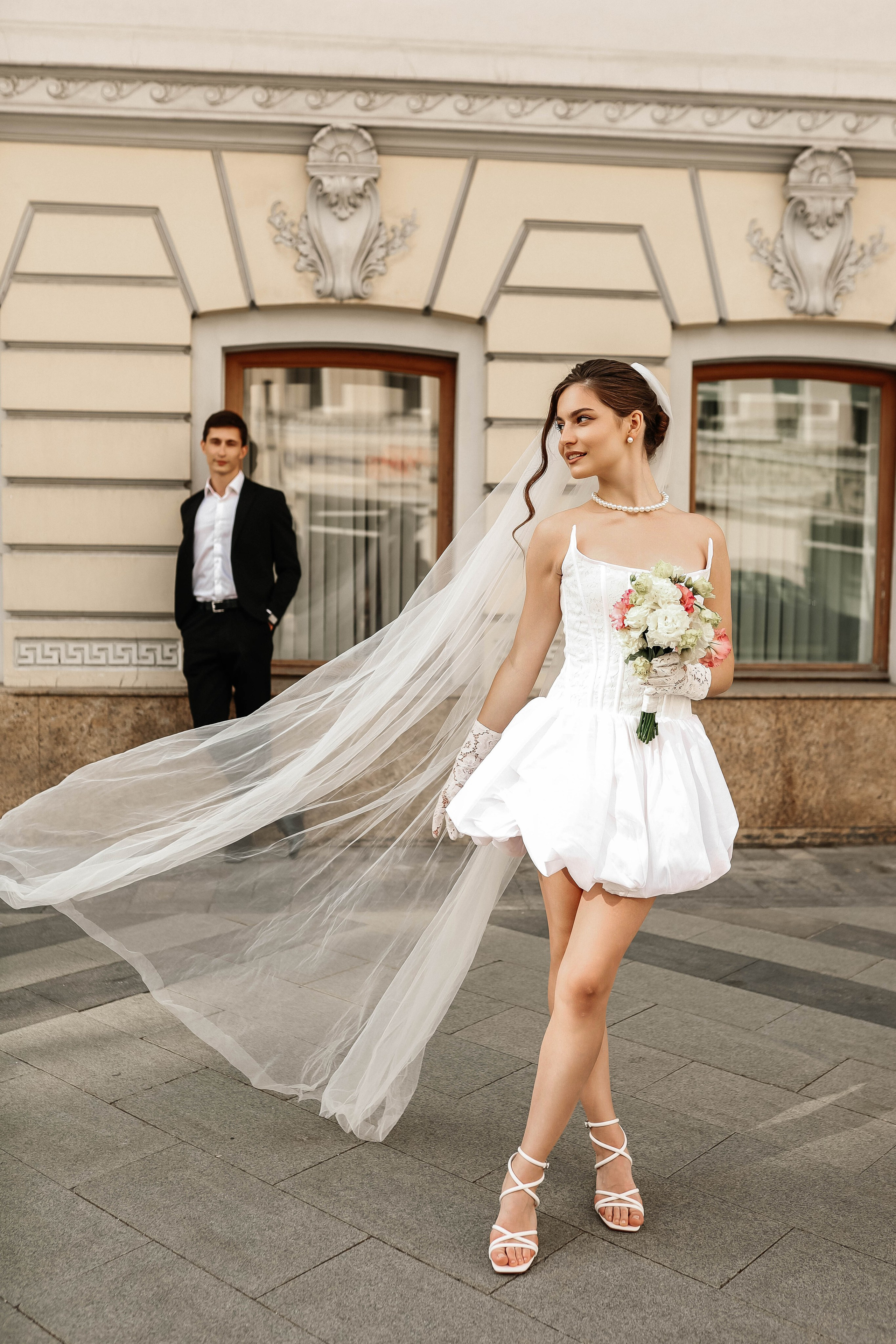 Уличная свадебная фотосессия. Свадебный и семейный фотограф в Москве