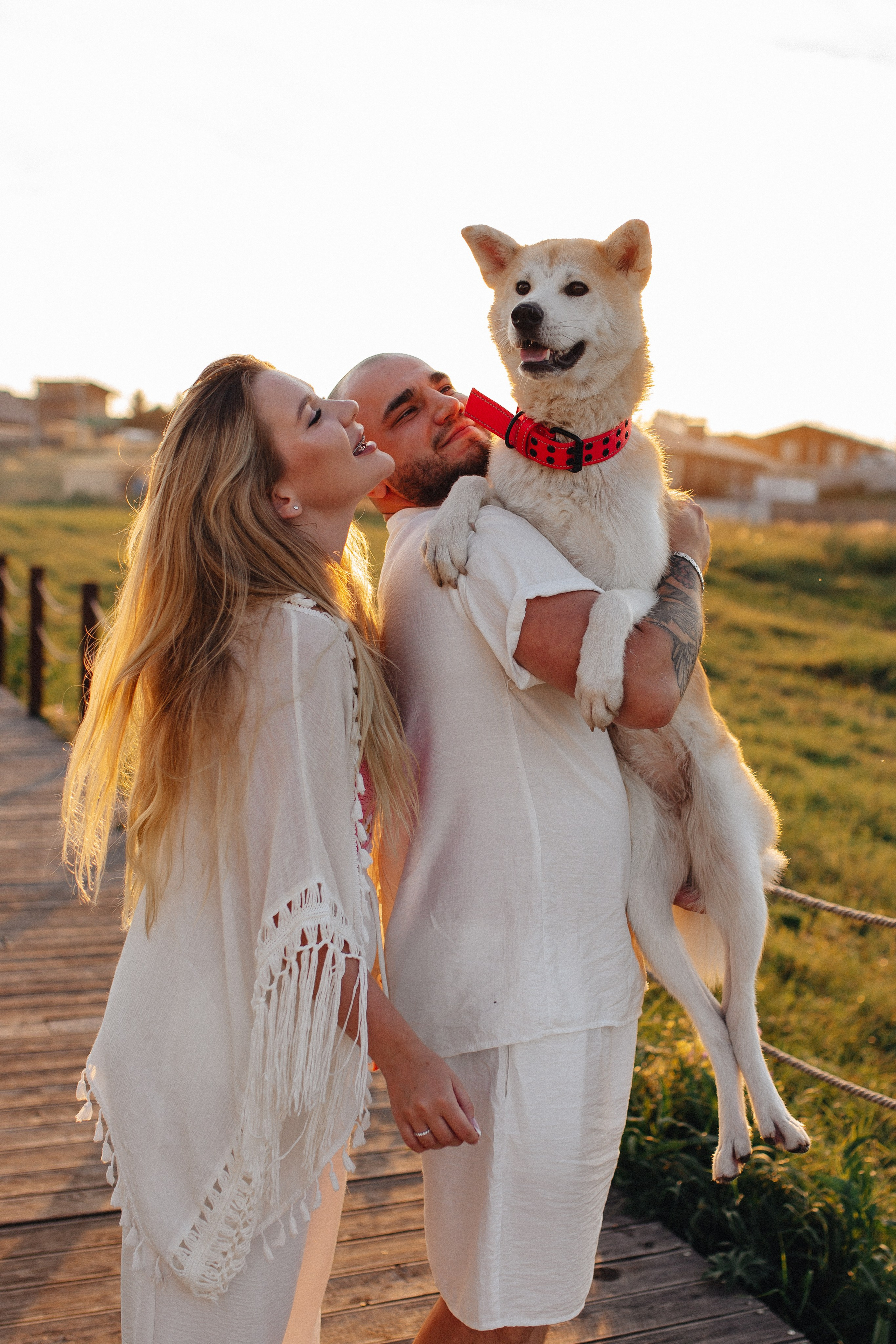 Летним вечером на пляже. Свадебный фотограф Новосибирск