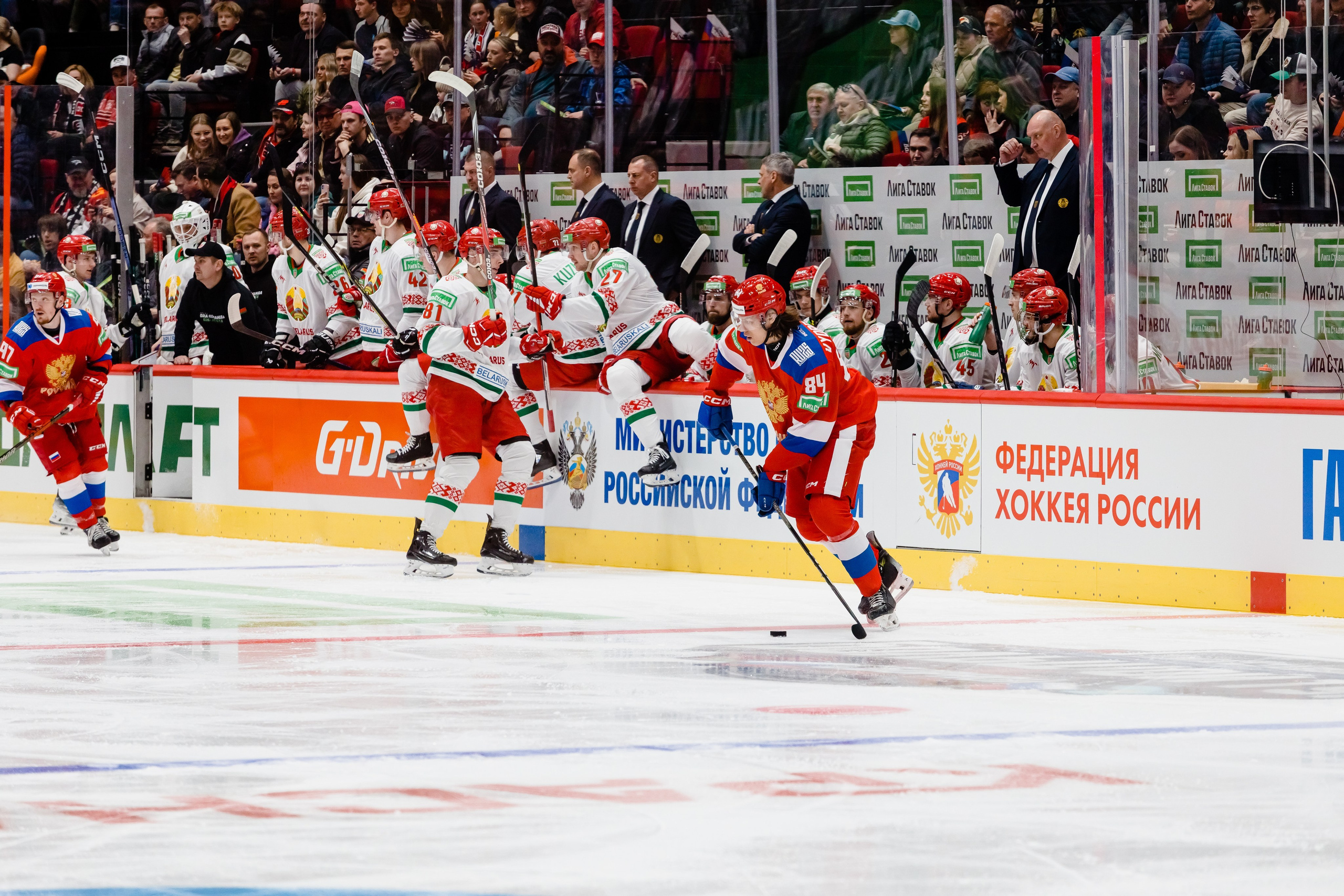 Россия — Беларусь. Свадебный и репортажный фотограф в Омске. Червоткин Никита